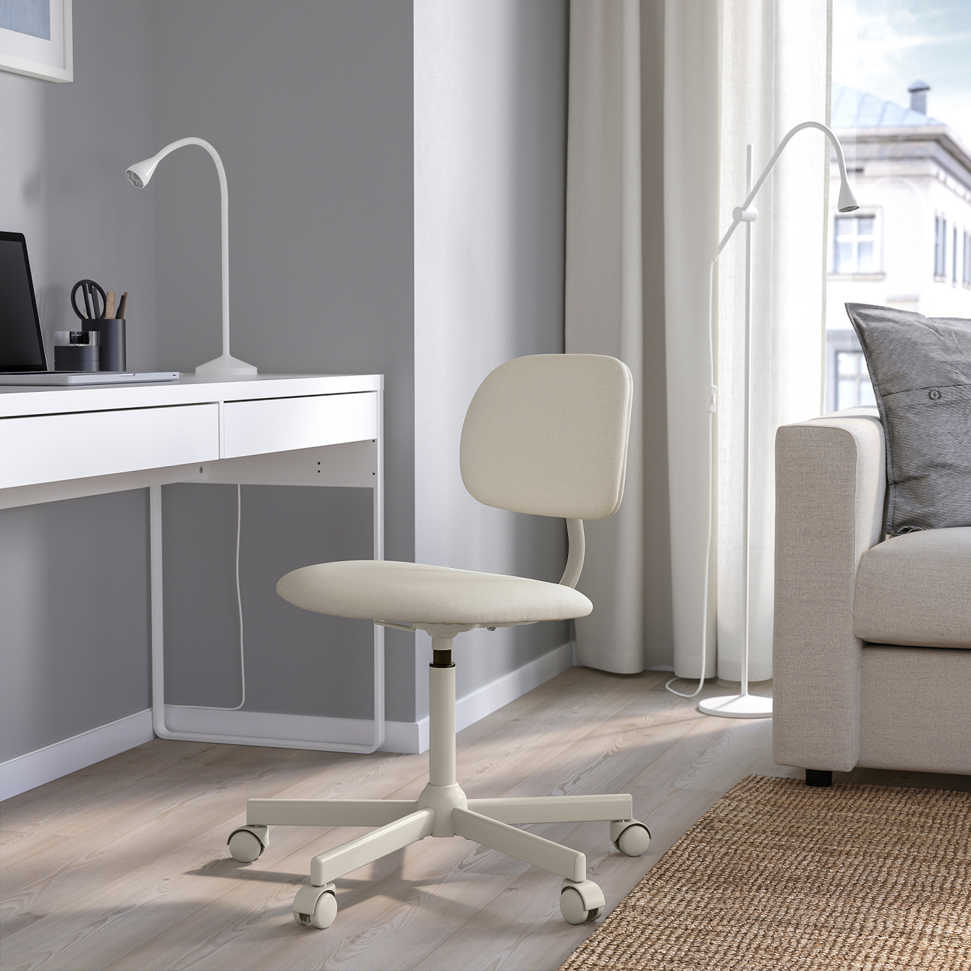 BLECKBERGET swivel chair Idekulla beige - IKEA