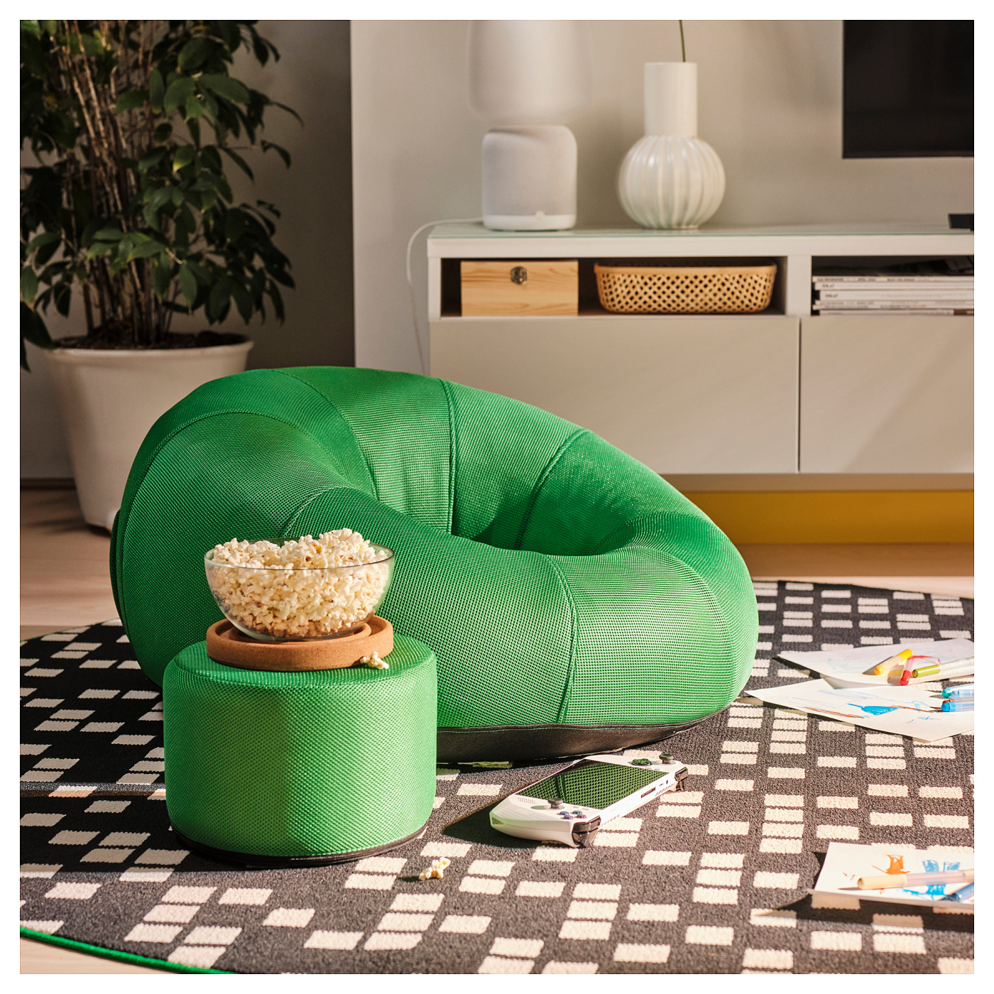BRÄNNBOLL inflatable gaming lounge chair bright green - IKEA