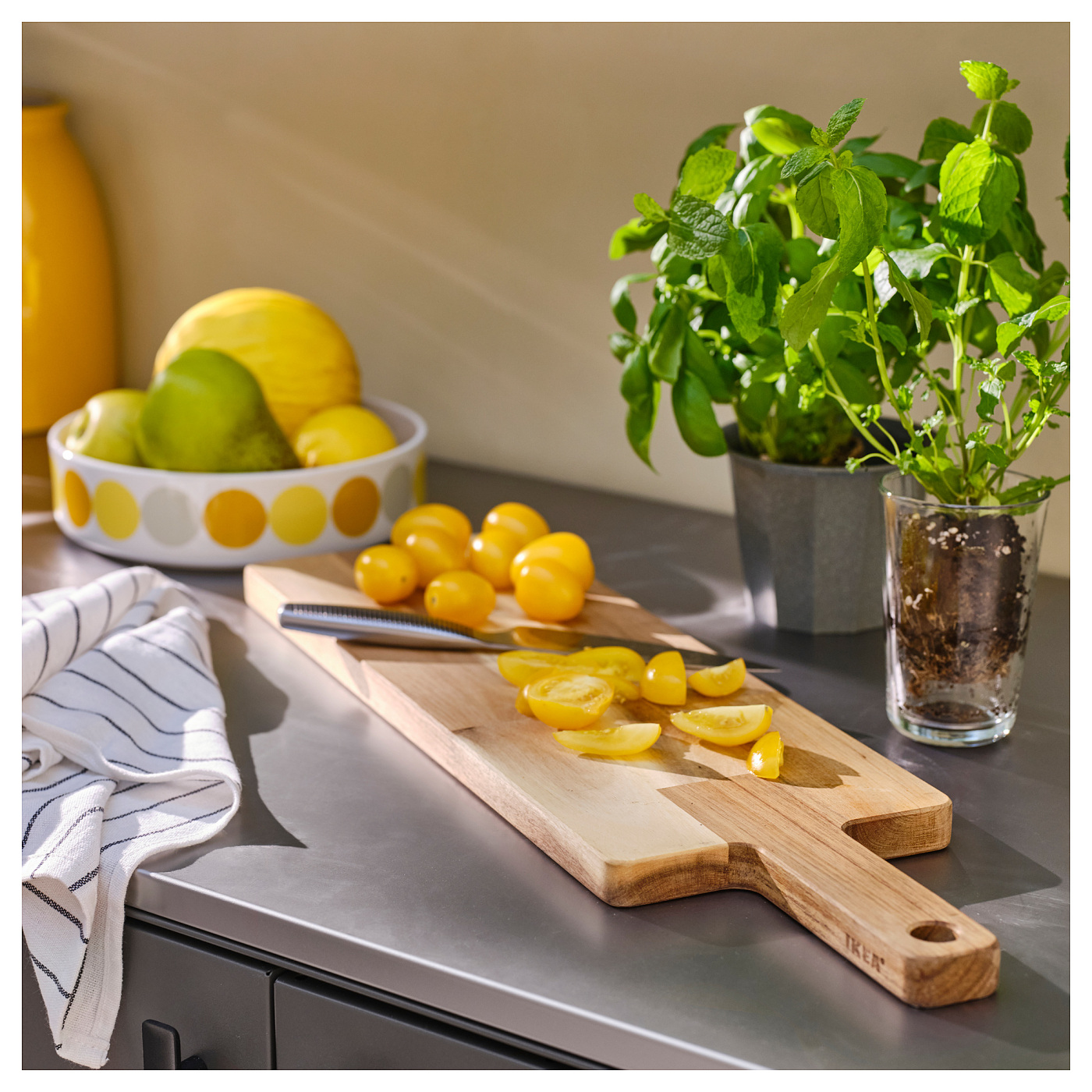 BRÖGGAN chopping board acacia - IKEA