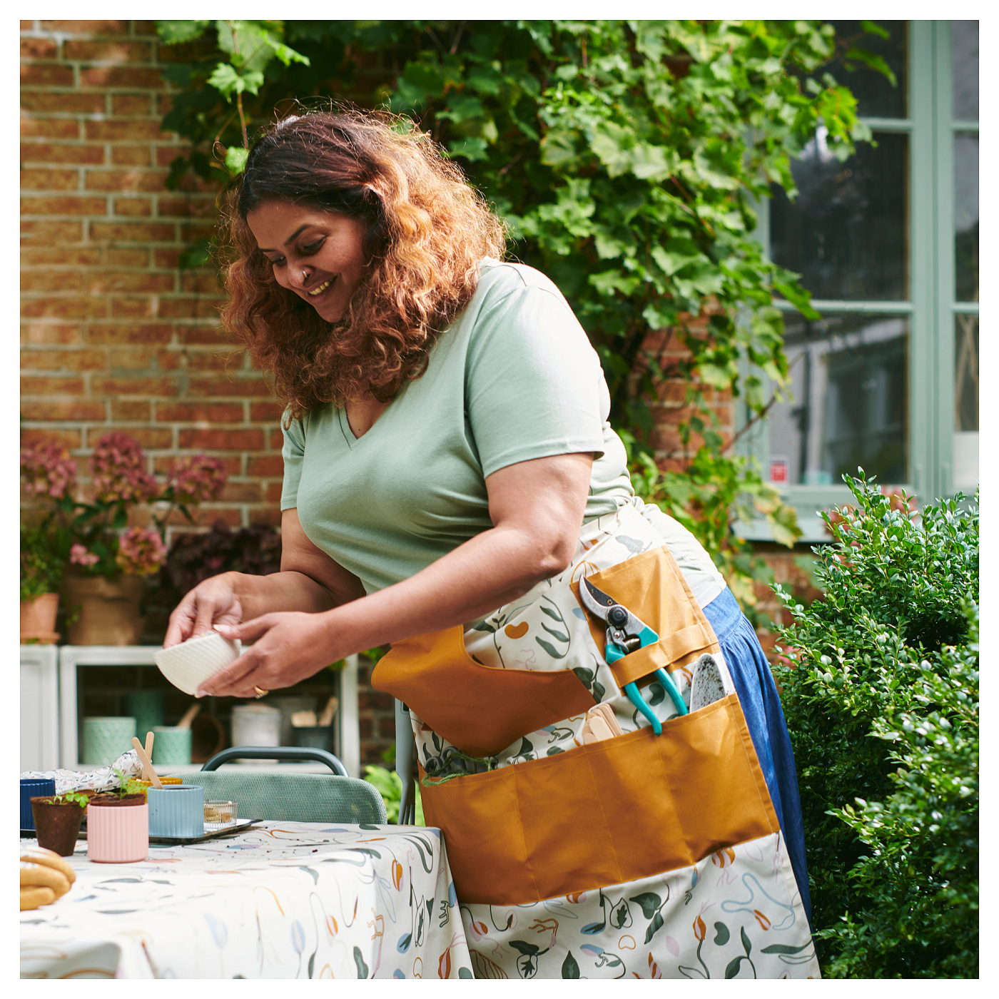  Peak × Pilgrim 『All-Purpose Apron』 Ansell AlphaTec® 56-009 PVC apron | Ansell Canada