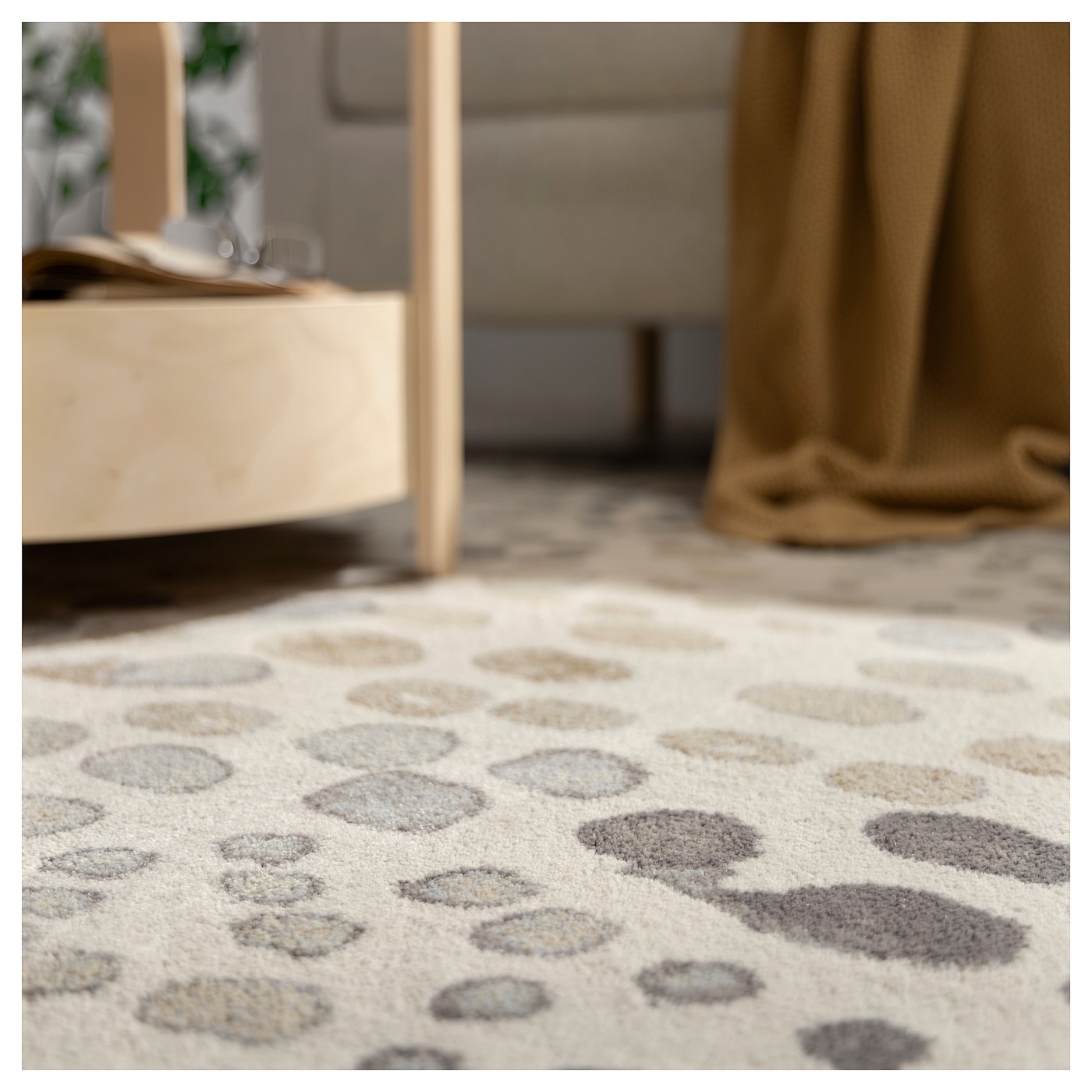 イケア　ドゥベルフィル　ラグ　パイル短　水玉模様　ベージュ　１６０×２３０センチ DUBBELFIL rug, low pile dot pattern/beige - IKEA