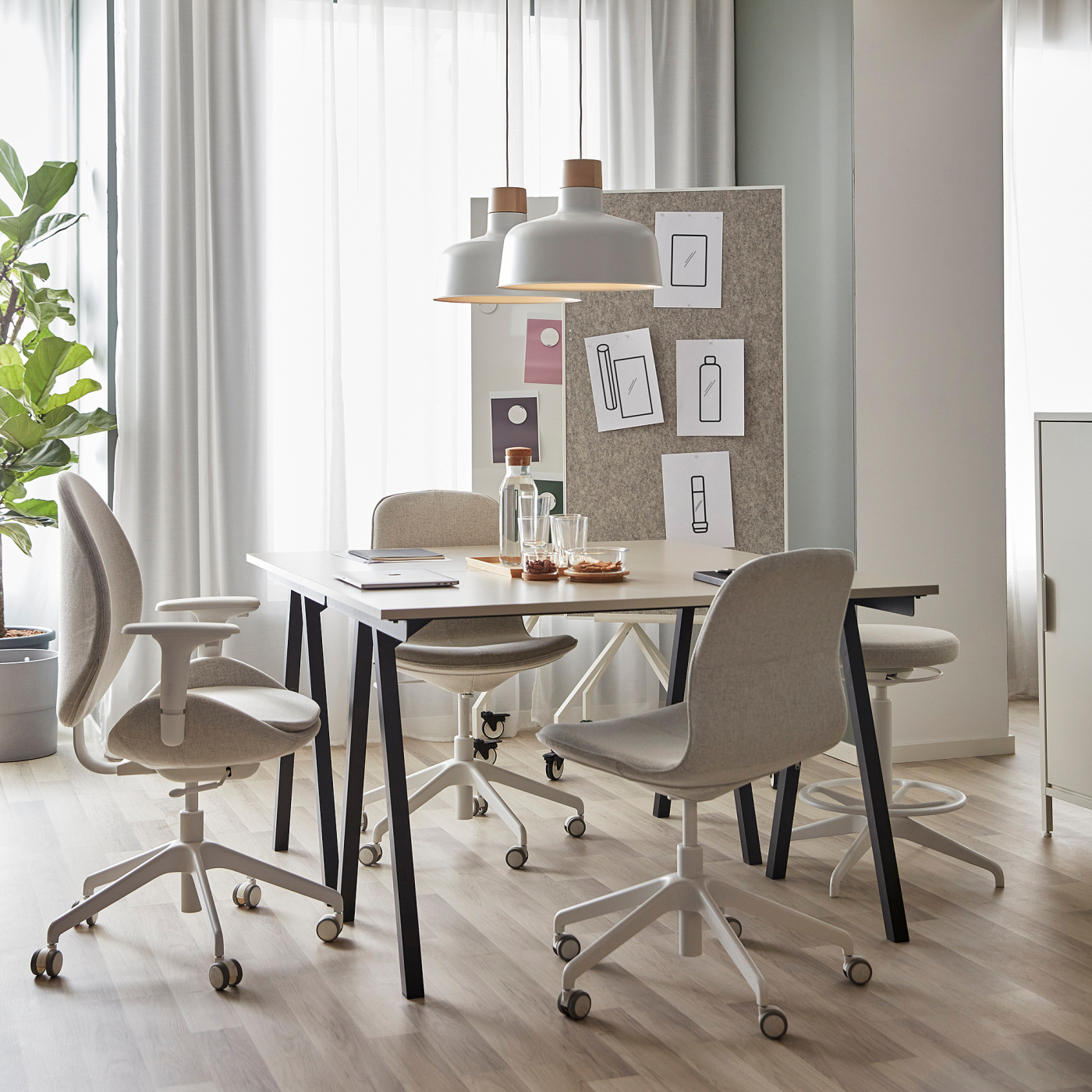 IKEA ELLOVEN エロヴェン　ホワイトボード　パーテーション　キャスター 楽天市場】[IKEA/イケア/通販]ELLOVEN エロヴェン ホワイトボード