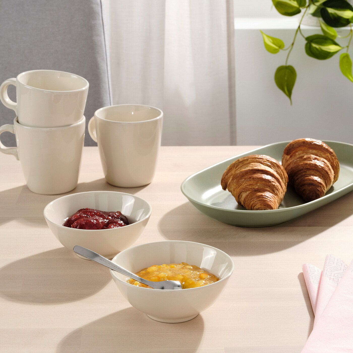 FÄRGKLAR 18-piece dinnerware set, glossy beige - IKEA