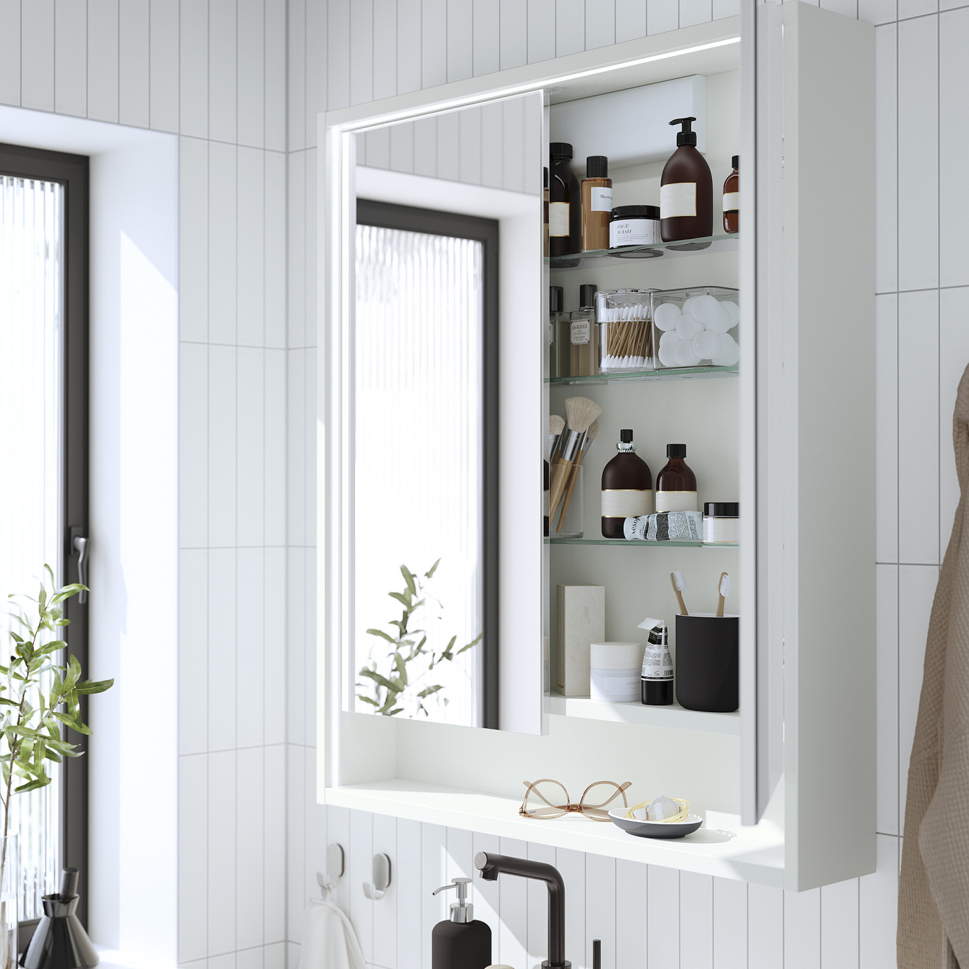 FAXÄLVEN mirror cabinet w built-in lighting white - IKEA