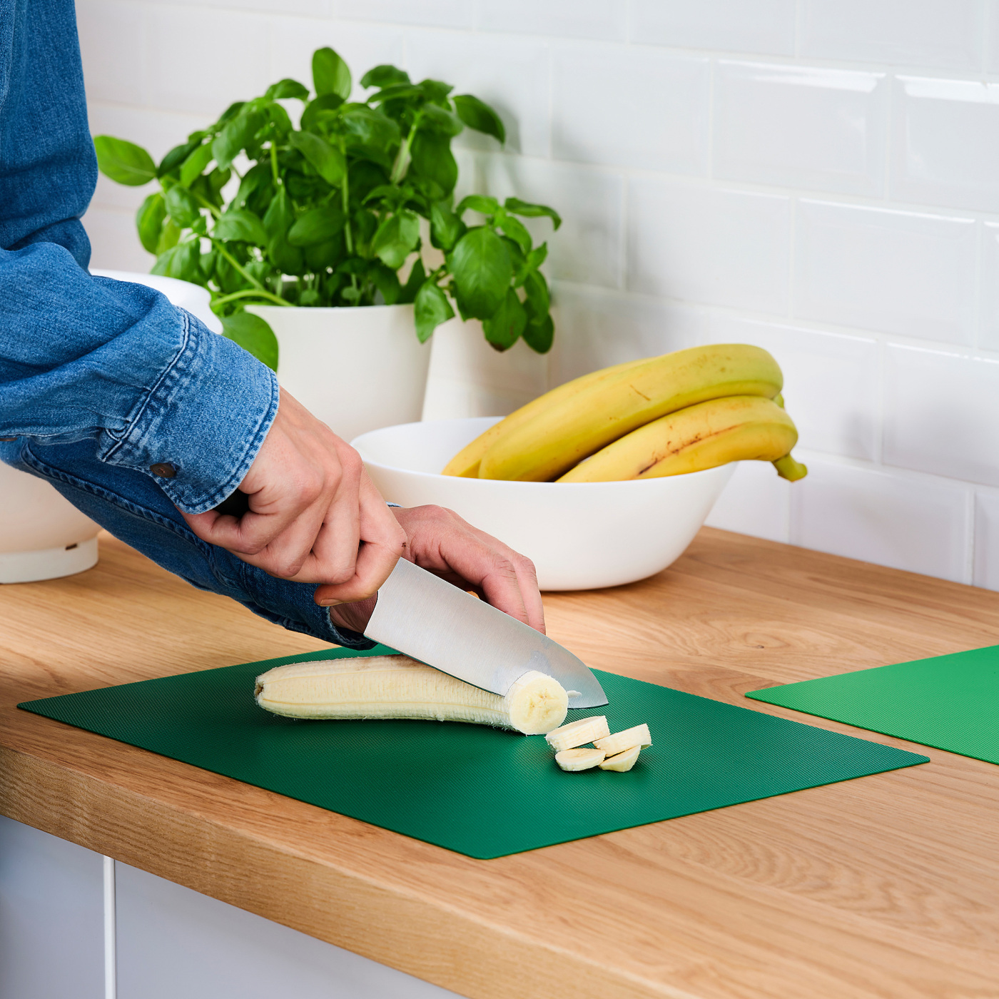 FINFÖRDELA bendable chopping board green/bright green - IKEA