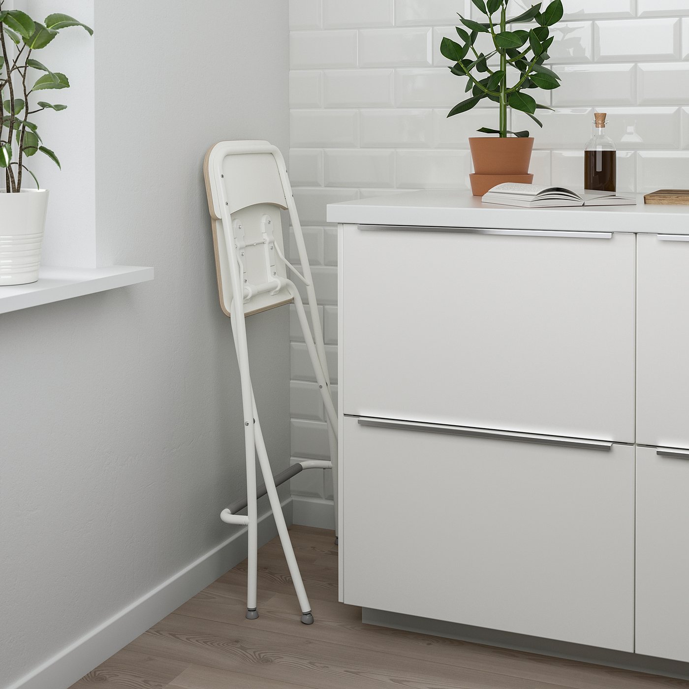 IKEA ハイチェア　FRANKLIN フランクリン　白　2脚セット FRANKLIN bar stool with backrest, foldable counter height white