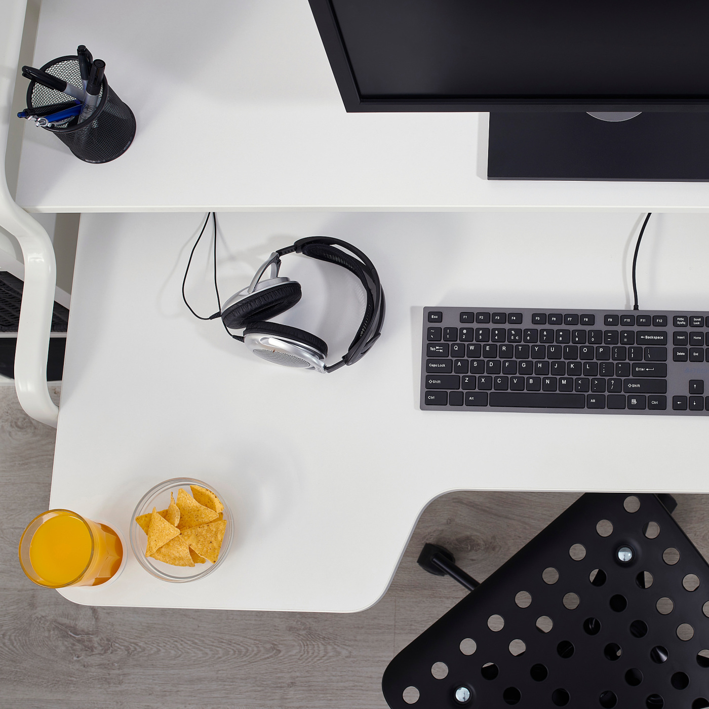 FREDDE gaming desk white - IKEA