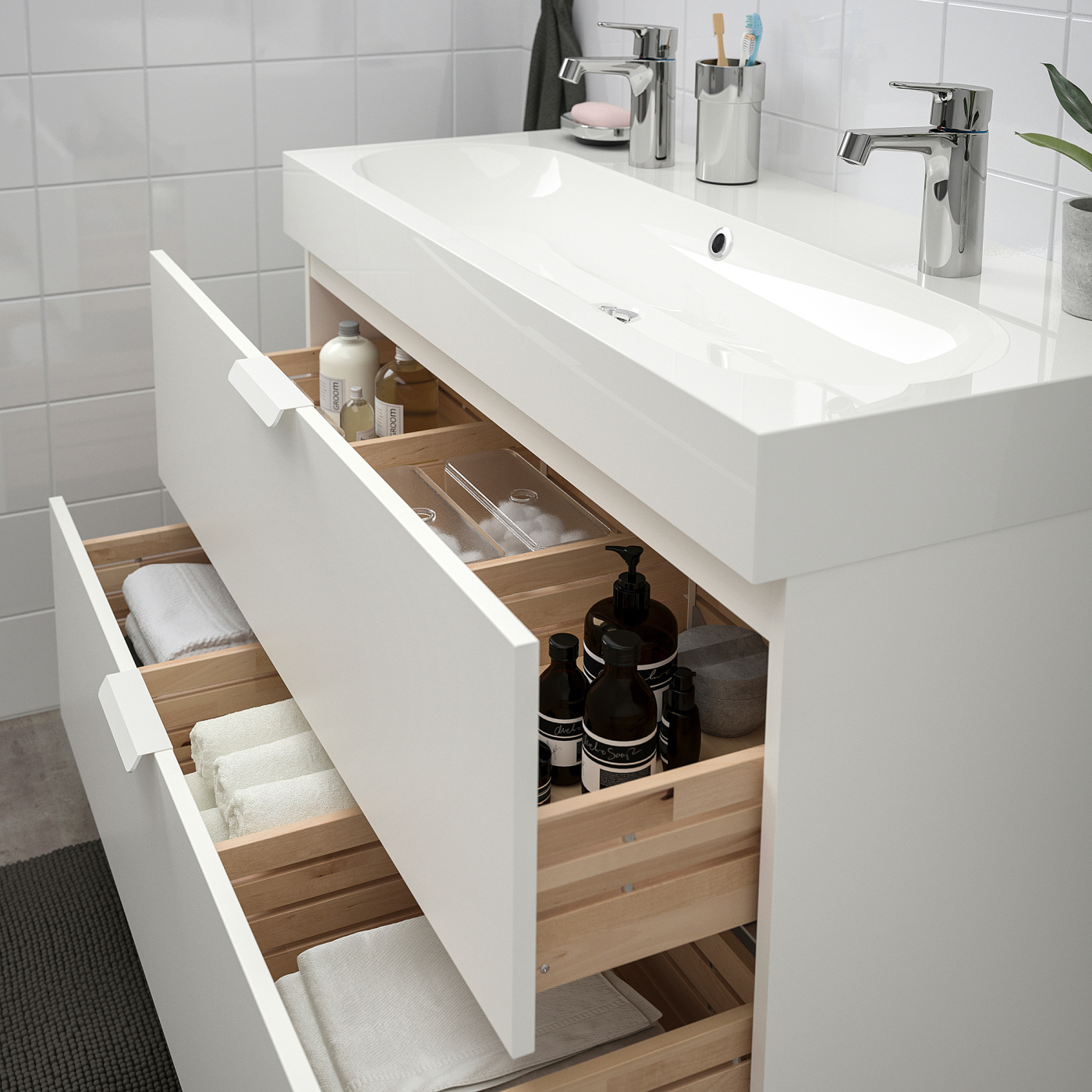 GODMORGON / BRÅVIKEN wash-stand with 2 drawers white/Brogrund tap