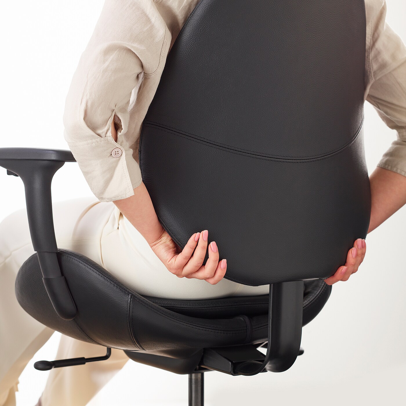 HATTEFJÄLL office chair with armrests Smidig black - IKEA
