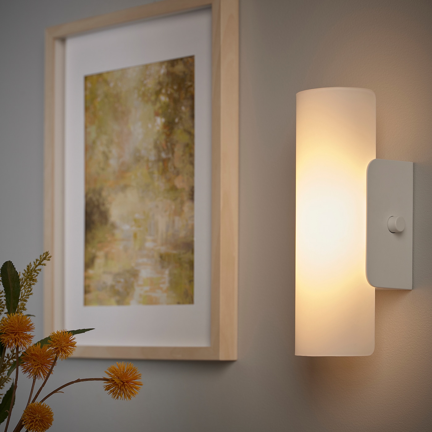 IKEA KABOMBA store WALL LIGHT, dimmable