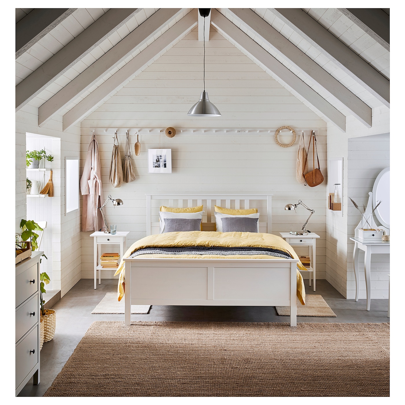 HEMNES ヘムネス　80cm×200cm HEMNES day-bed frame with 3 drawers yellow - IKEA