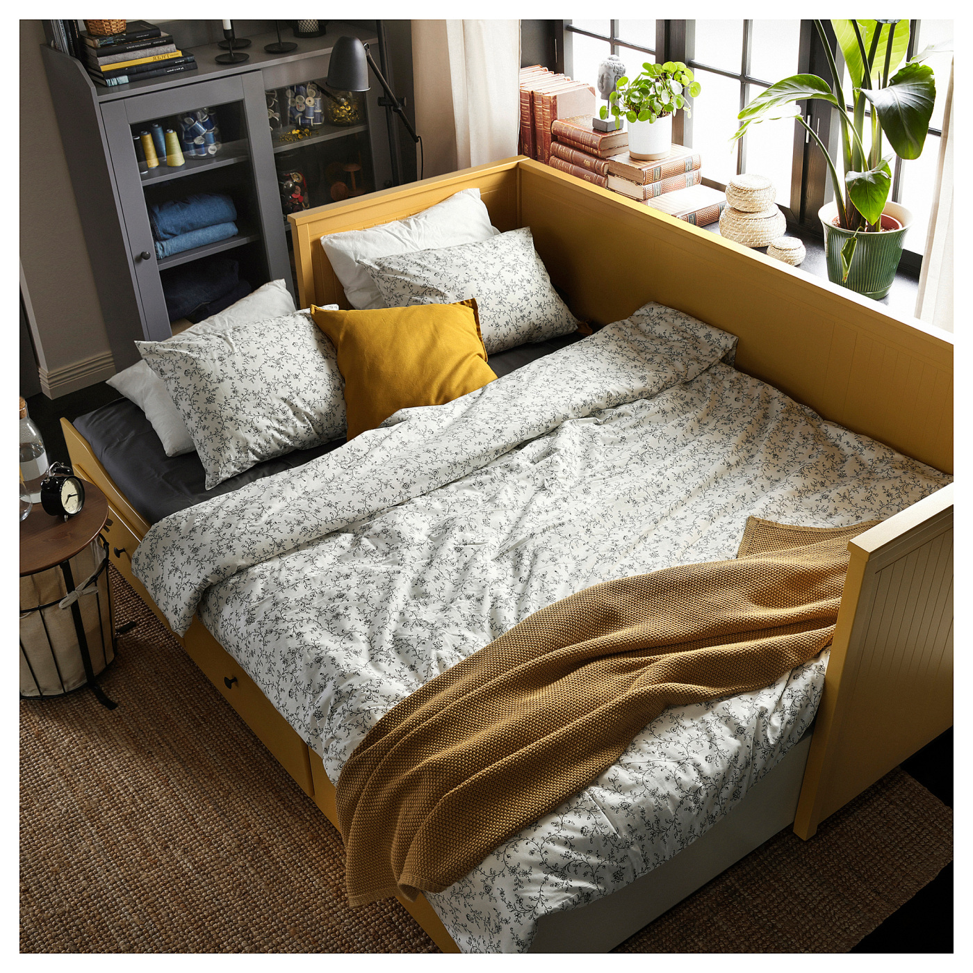 HEMNES day-bed w 3 drawers/2 mattresses yellow/Ånnfjället super