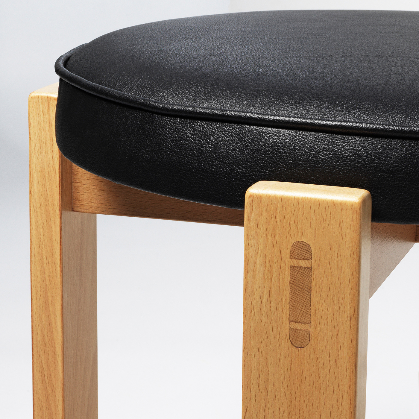 HOLMSJÖ stool beech/Jonsbyn black - IKEA