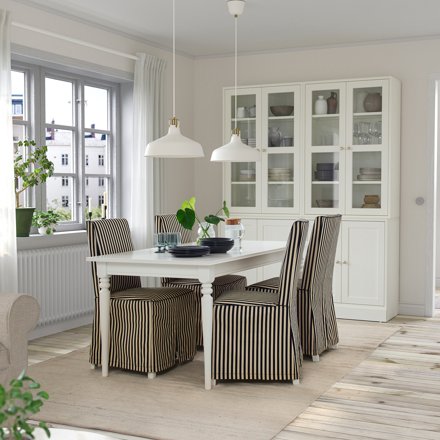 INGATORP / BERGMUND table and 4 chairs white/white black/white - IKEA