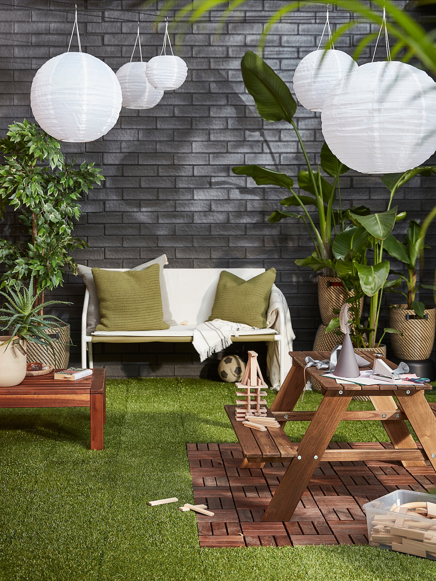 INGMARSÖ 2-seat sofa, in/outdoor white green/beige - IKEA