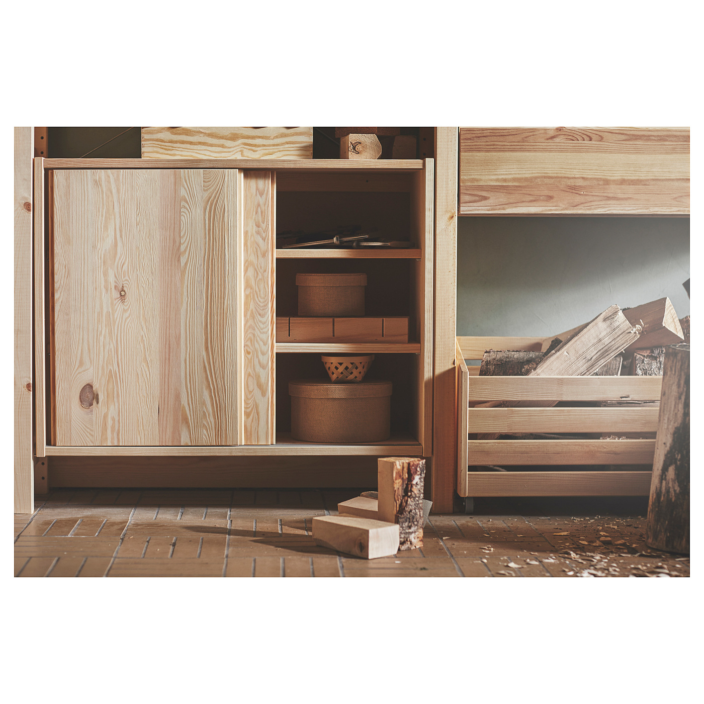 取引中。。。イケア　IKEA IVAR 白水生塗装済品 IVAR cabinet with sliding doors pine - IKEA