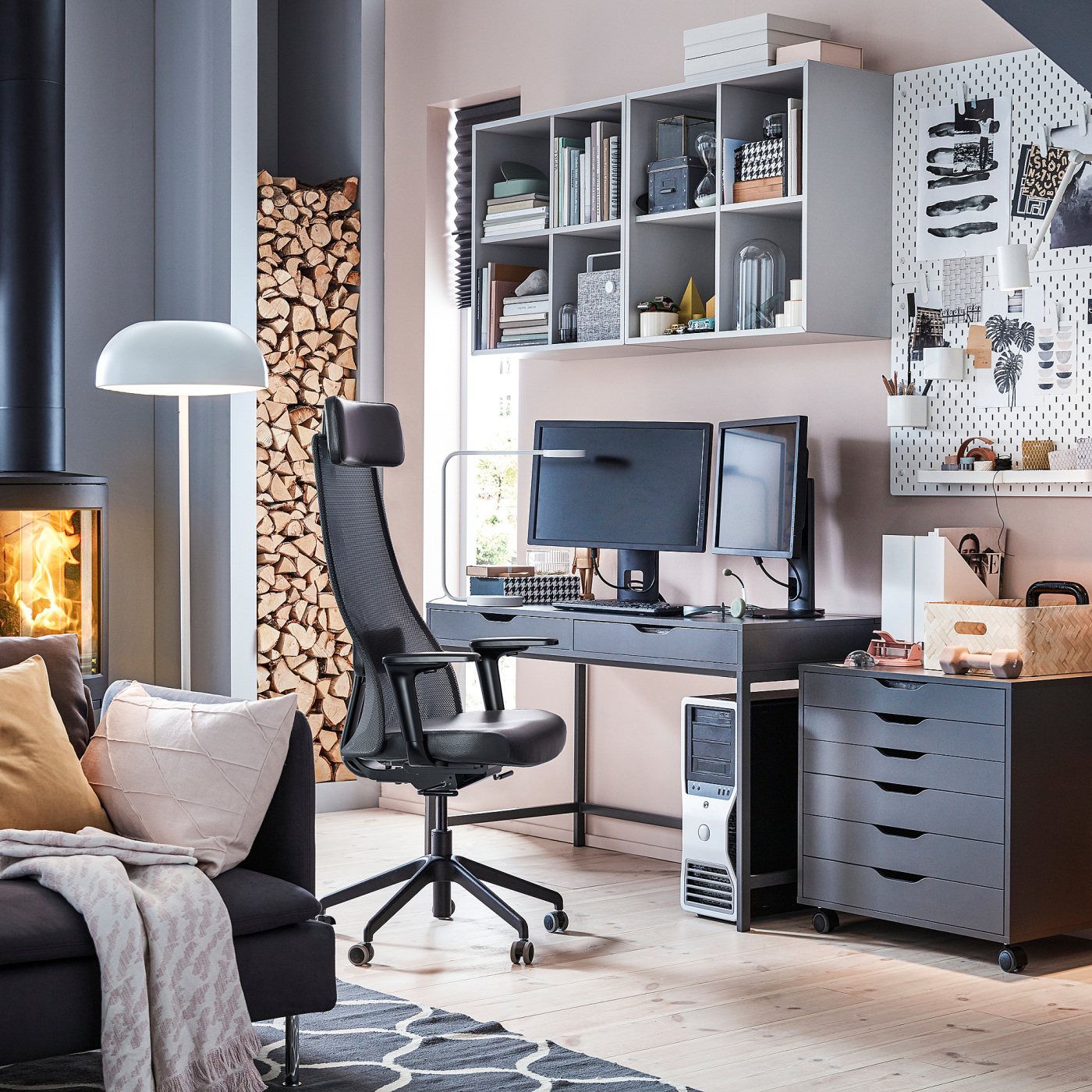 JÄRVFJÄLLET office chair with armrests Glose black - IKEA