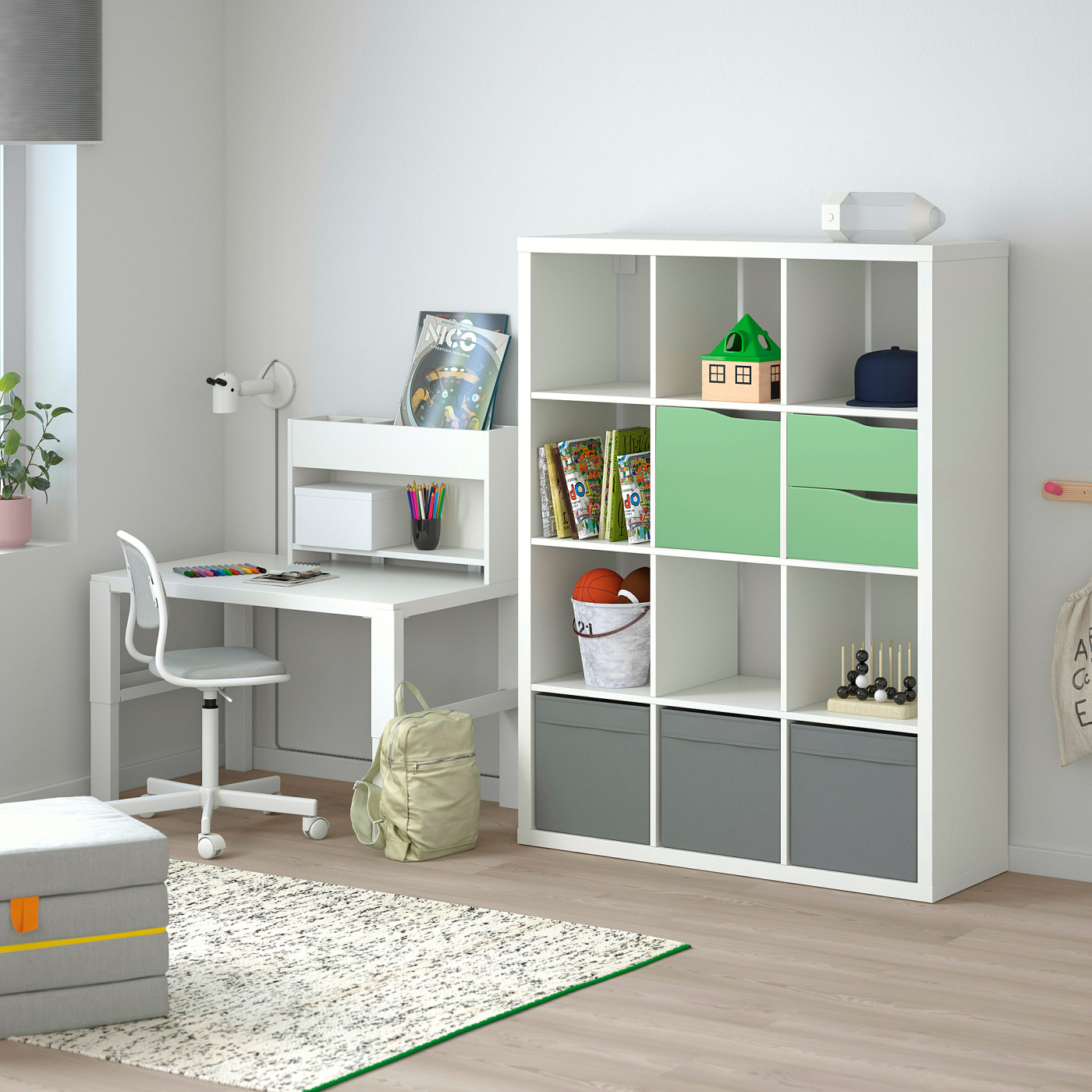 KALLAX insert with door wave shaped/green - IKEA
