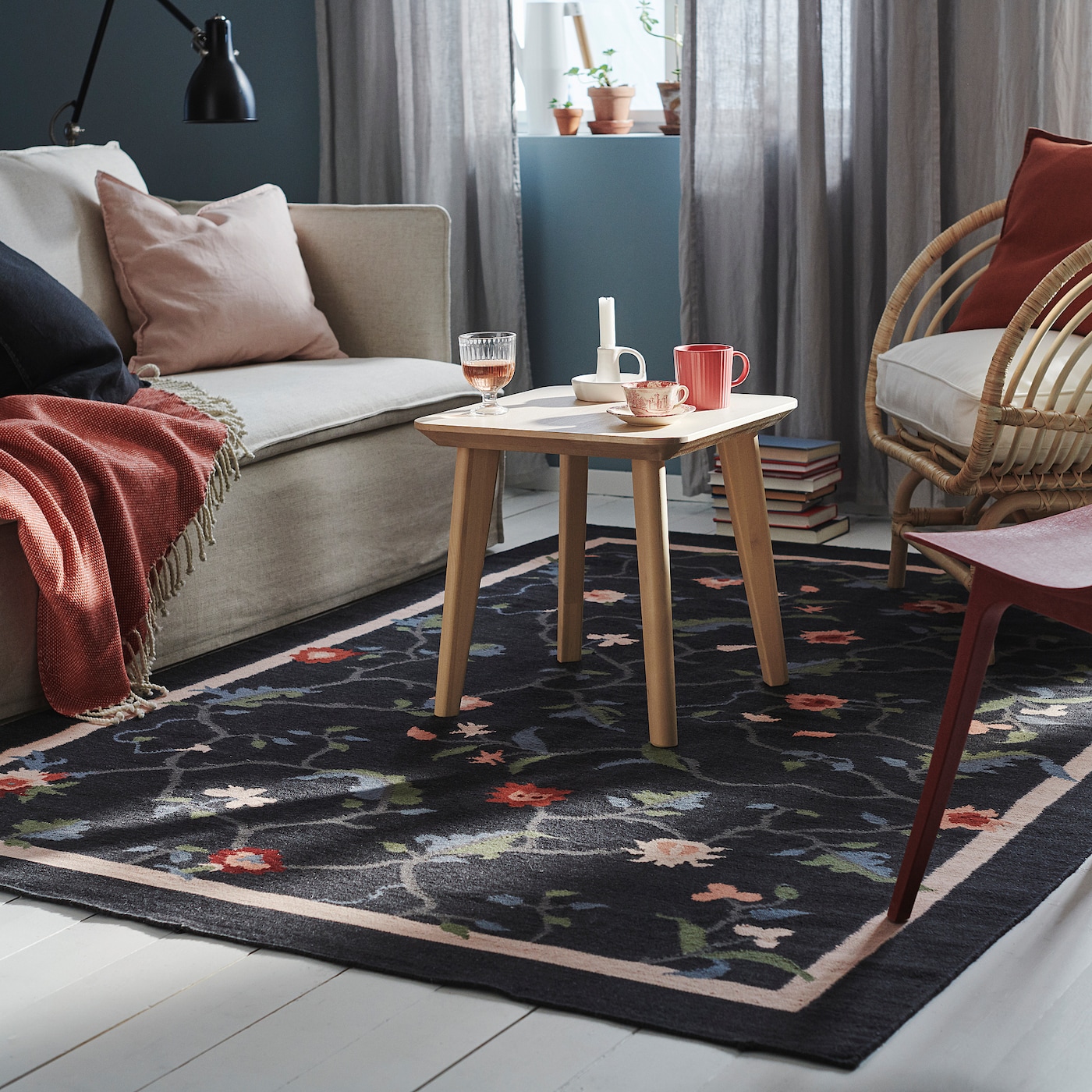 KLOCKBUSKE rug, flatwoven dark grey/flower - IKEA