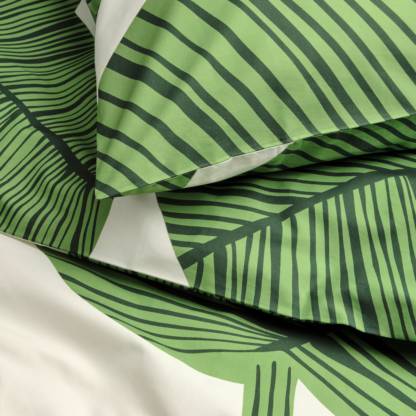 KUNGSCISSUS duvet cover and pillowcase white/green - IKEA