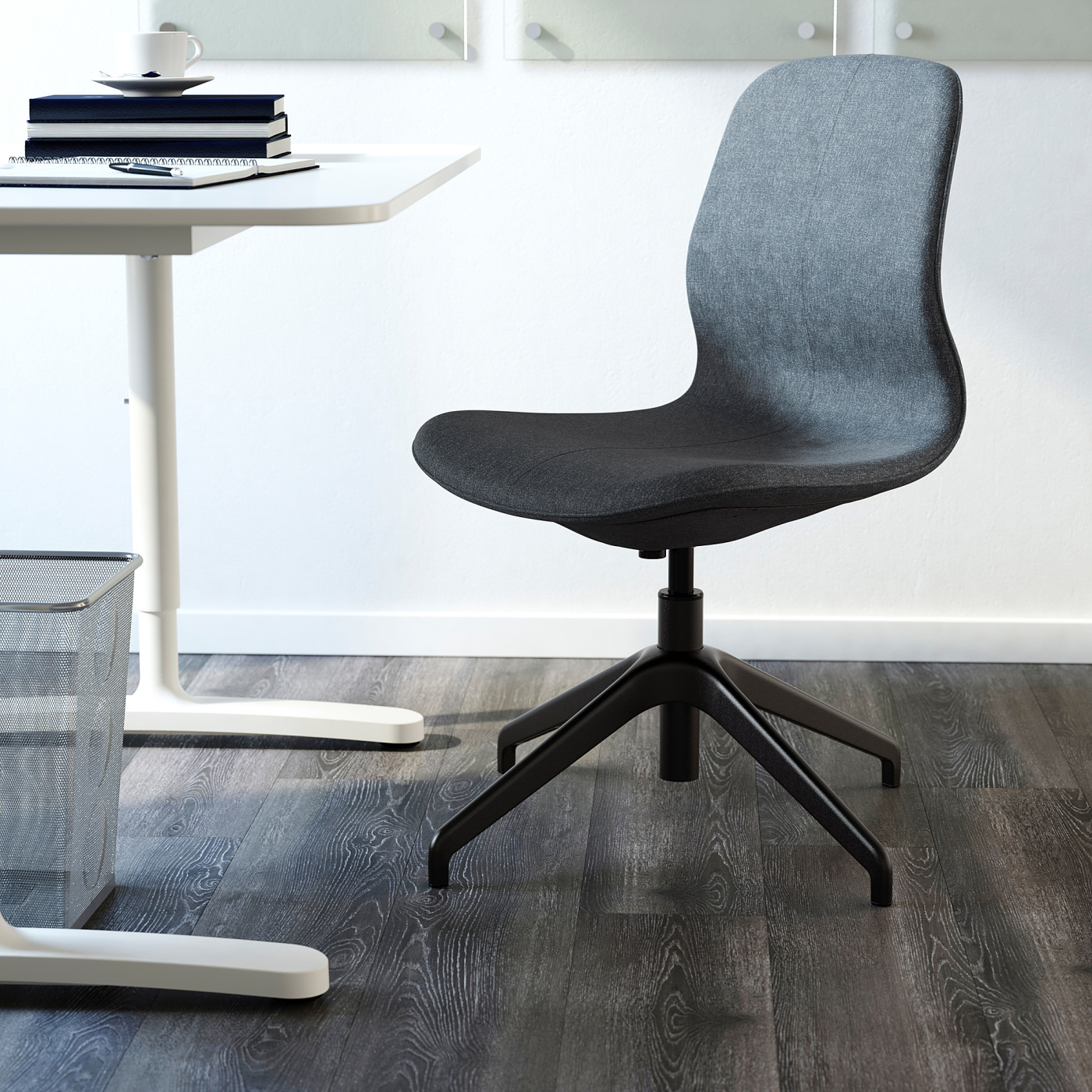 LÅNGFJÄLL conference chair Gunnared blue/black - IKEA
