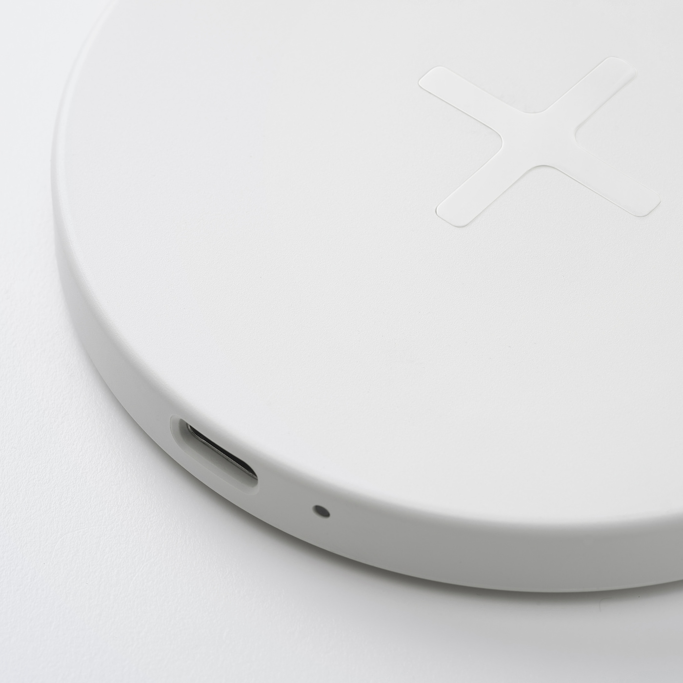 LIVBOJ wireless charger white IKEA