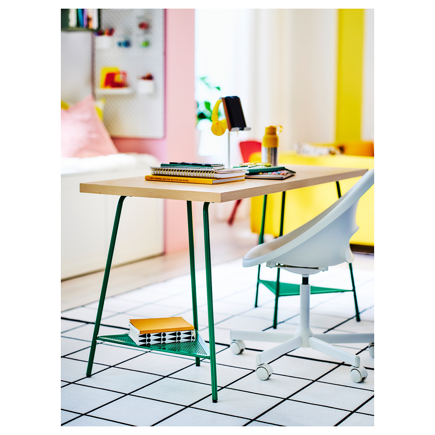 MITTCIRKEL / TILLSLAG desk lively pine effect/green - IKEA