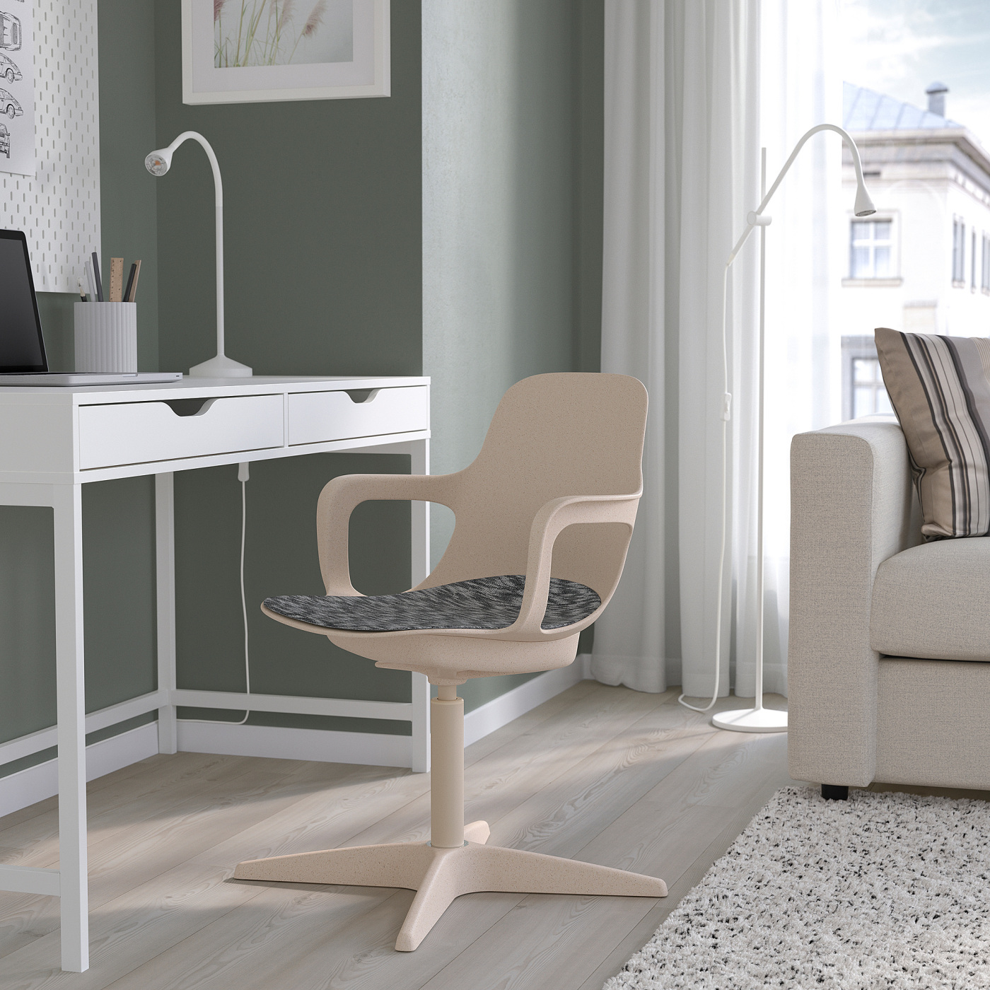 ODGER swivel chair + pad white/beige - IKEA