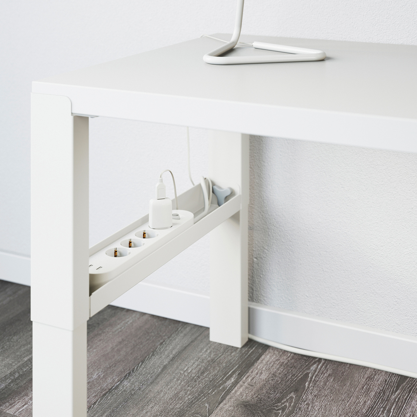 p-hl-desk-white-ikea