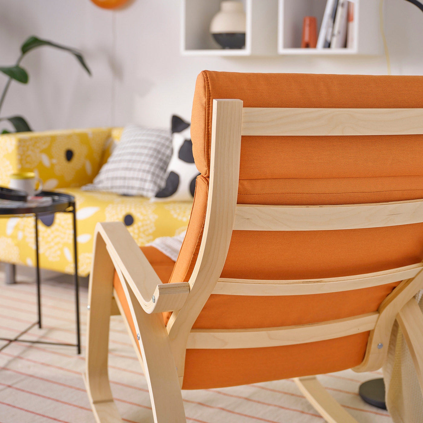 POÄNG rocking-chair birch veneer/Knisa bright orange - IKEA