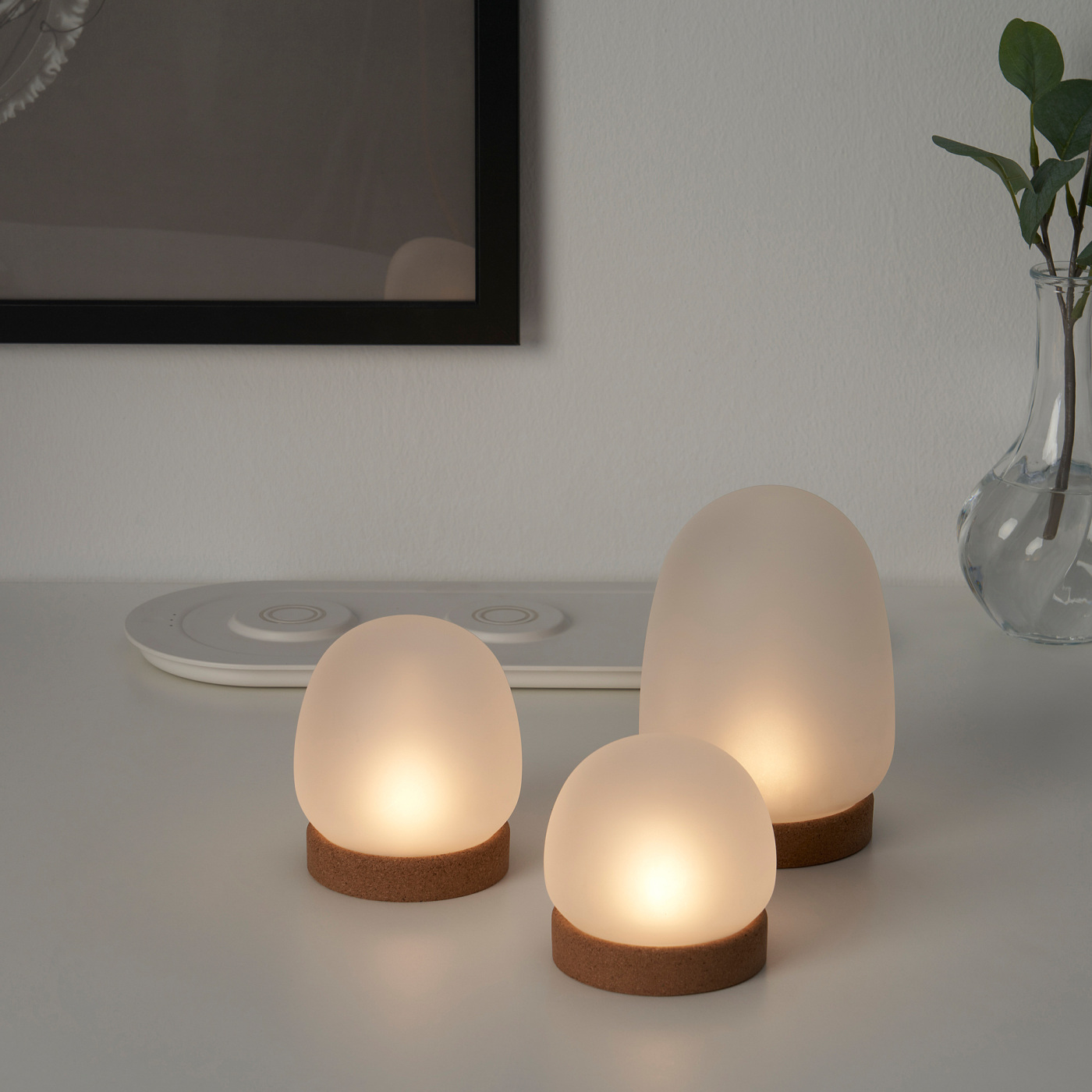 PRAKTSPIREA 4-piece LED decoration lighting set with charging tray