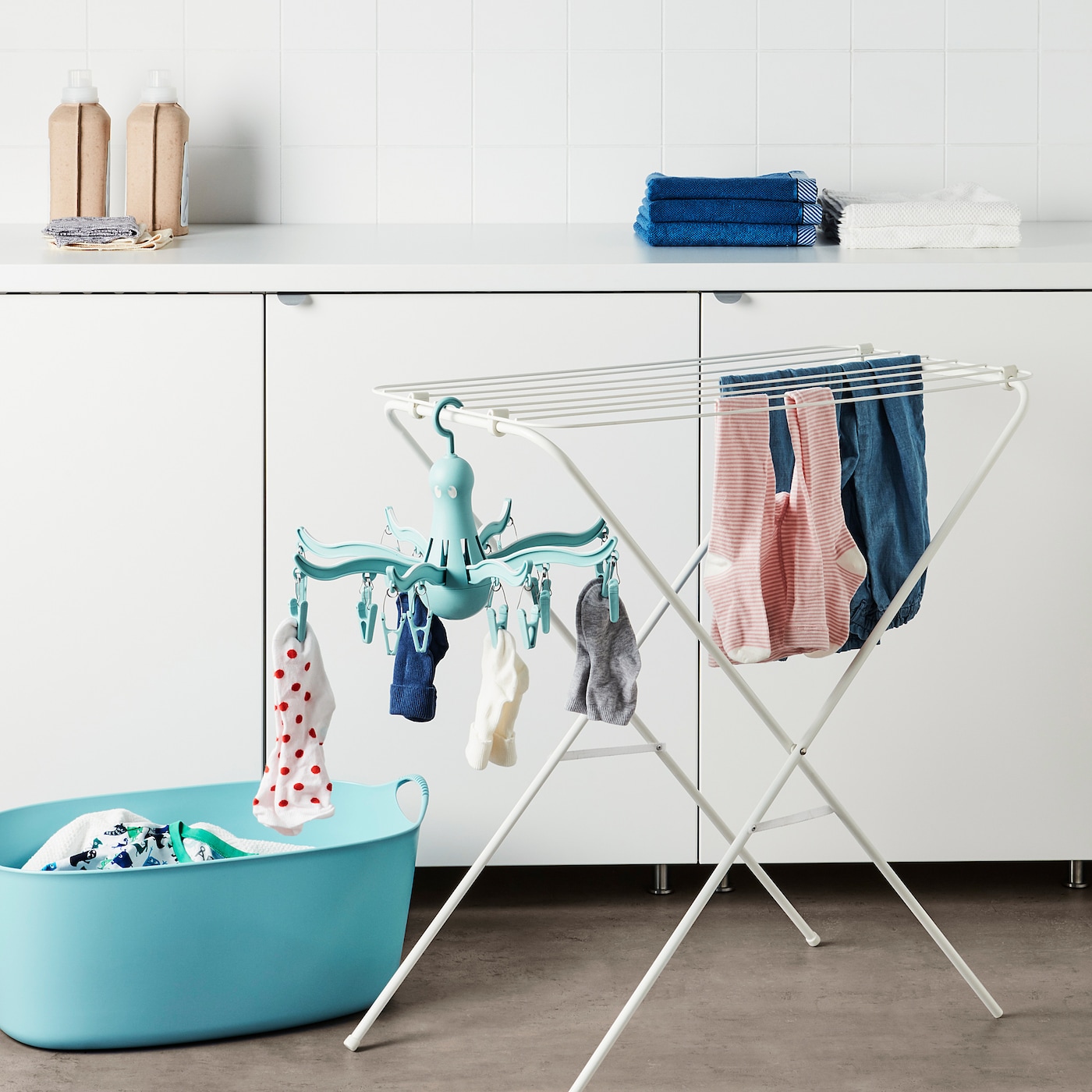 PRESSA hanging dryer 16 clothes pegs turquoise IKEA