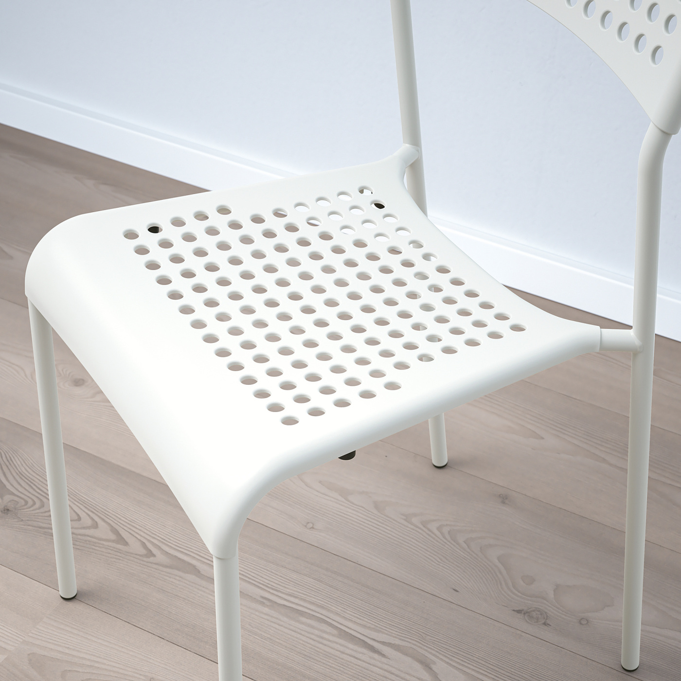 IKEA ヴィンテージ スパゲッティチェア MELKER 4脚(白黒各2脚) Spaghetti