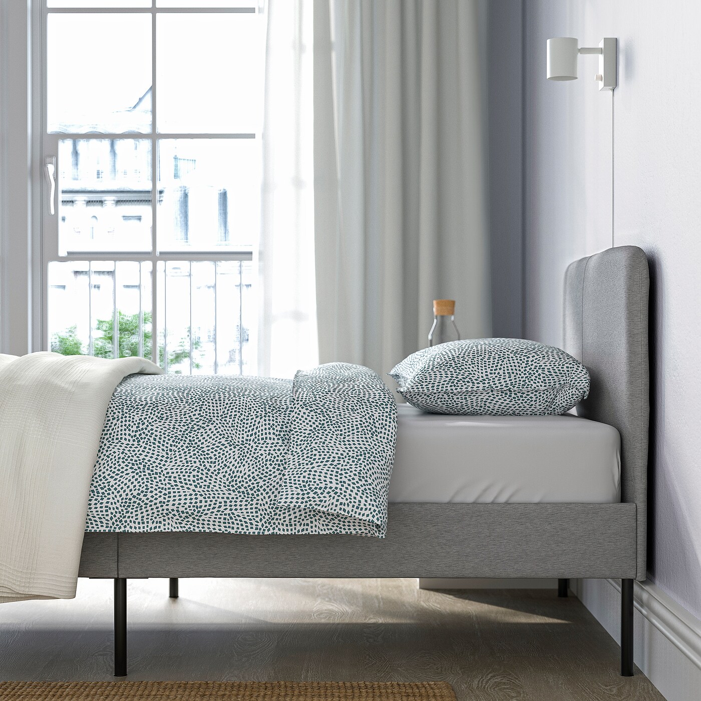 雙帖24 SLATTUM upholstered bed frame Knisa light grey - IKEA