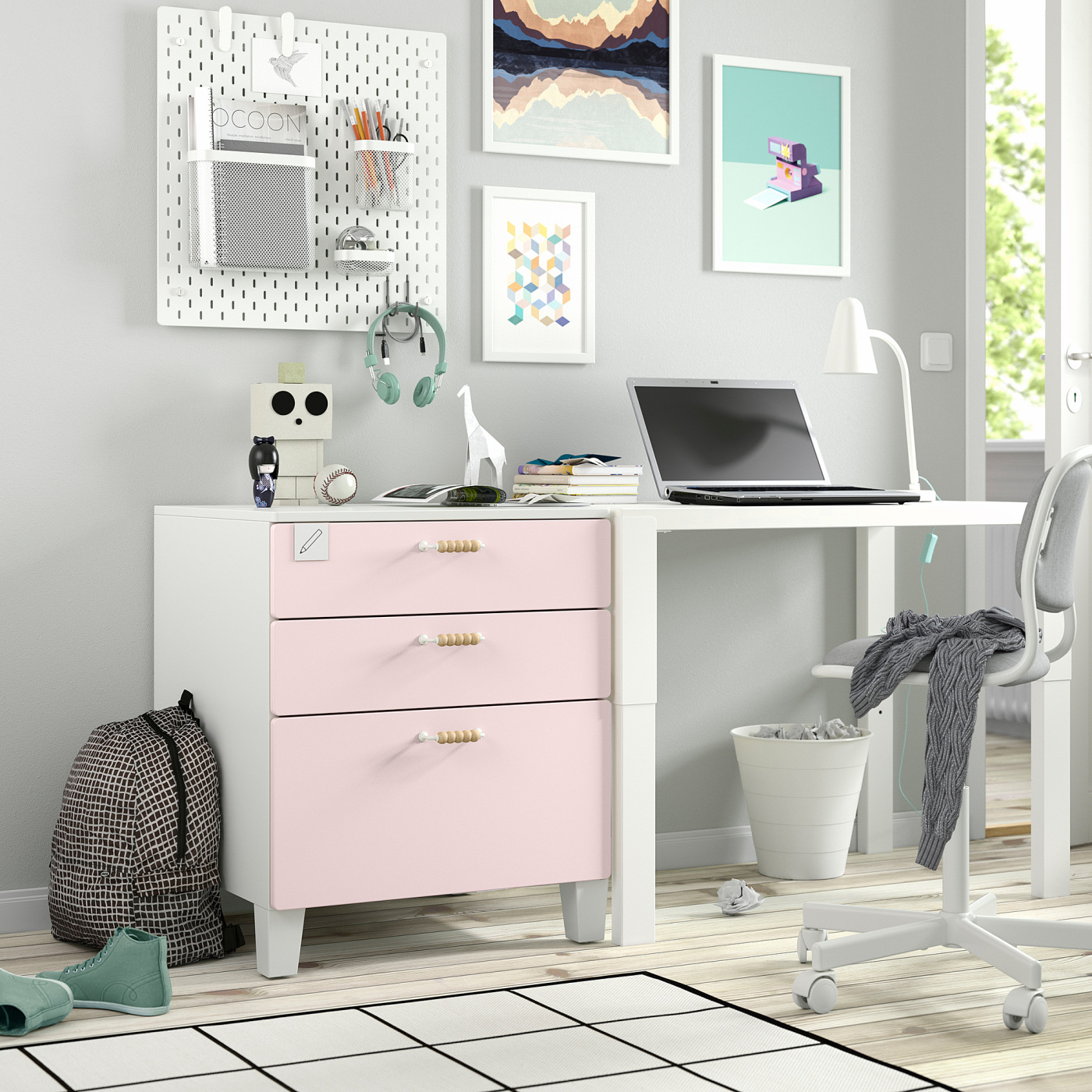 SMÅSTAD / PLATSA chest of 3 drawers white/pale pink - IKEA