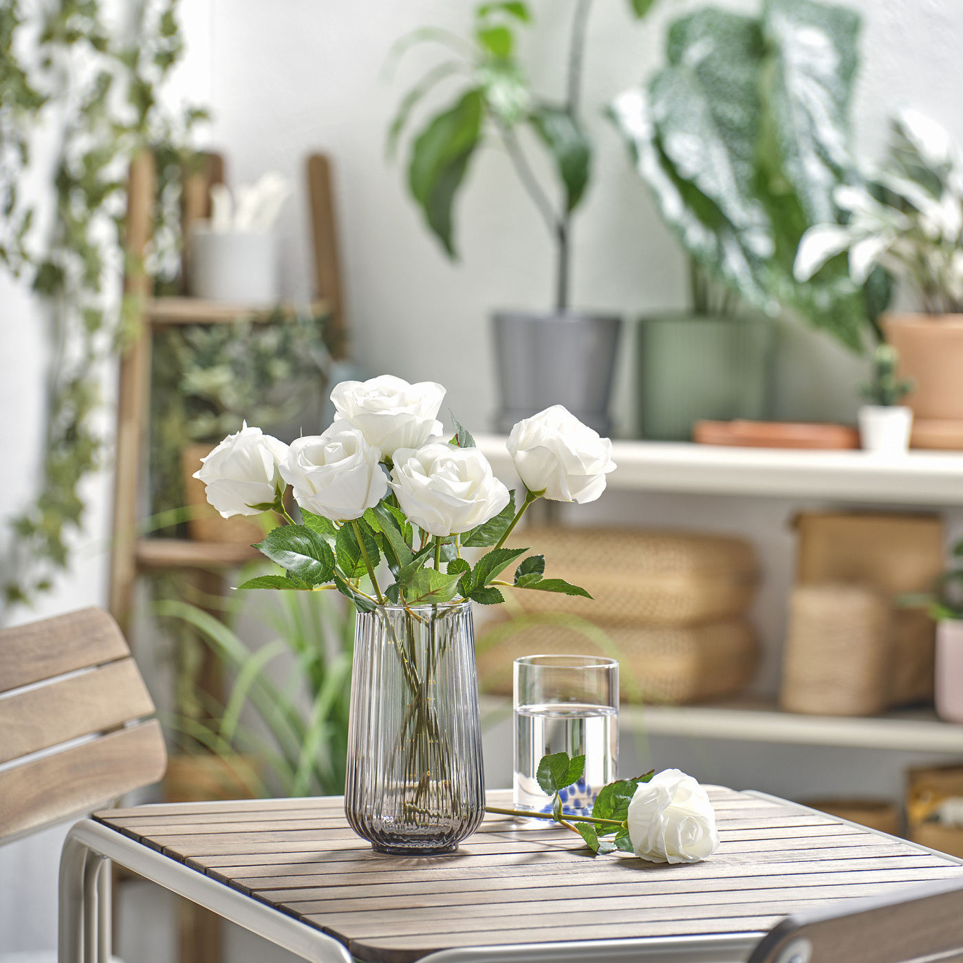 SMYCKA artificial flower in/outdoor/Rose white - IKEA