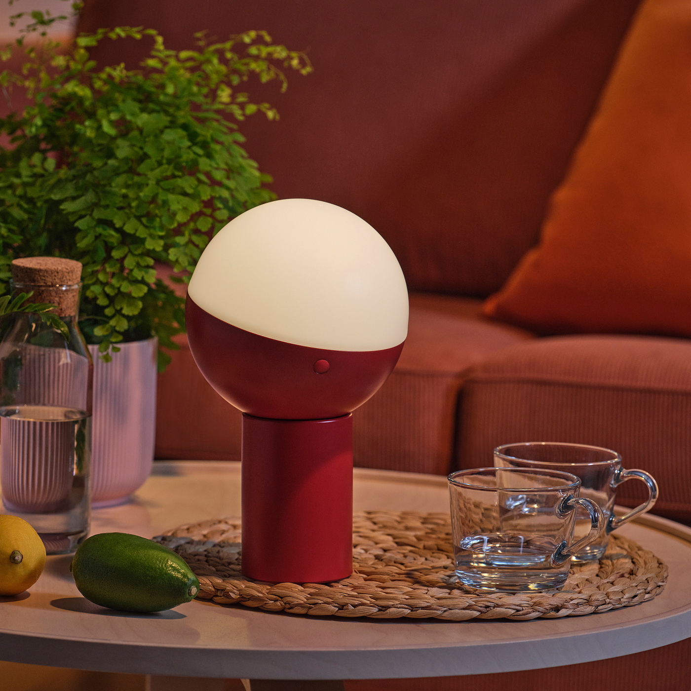 SOLVINDEN LED decoration lighting solar-powered/globe red - IKEA