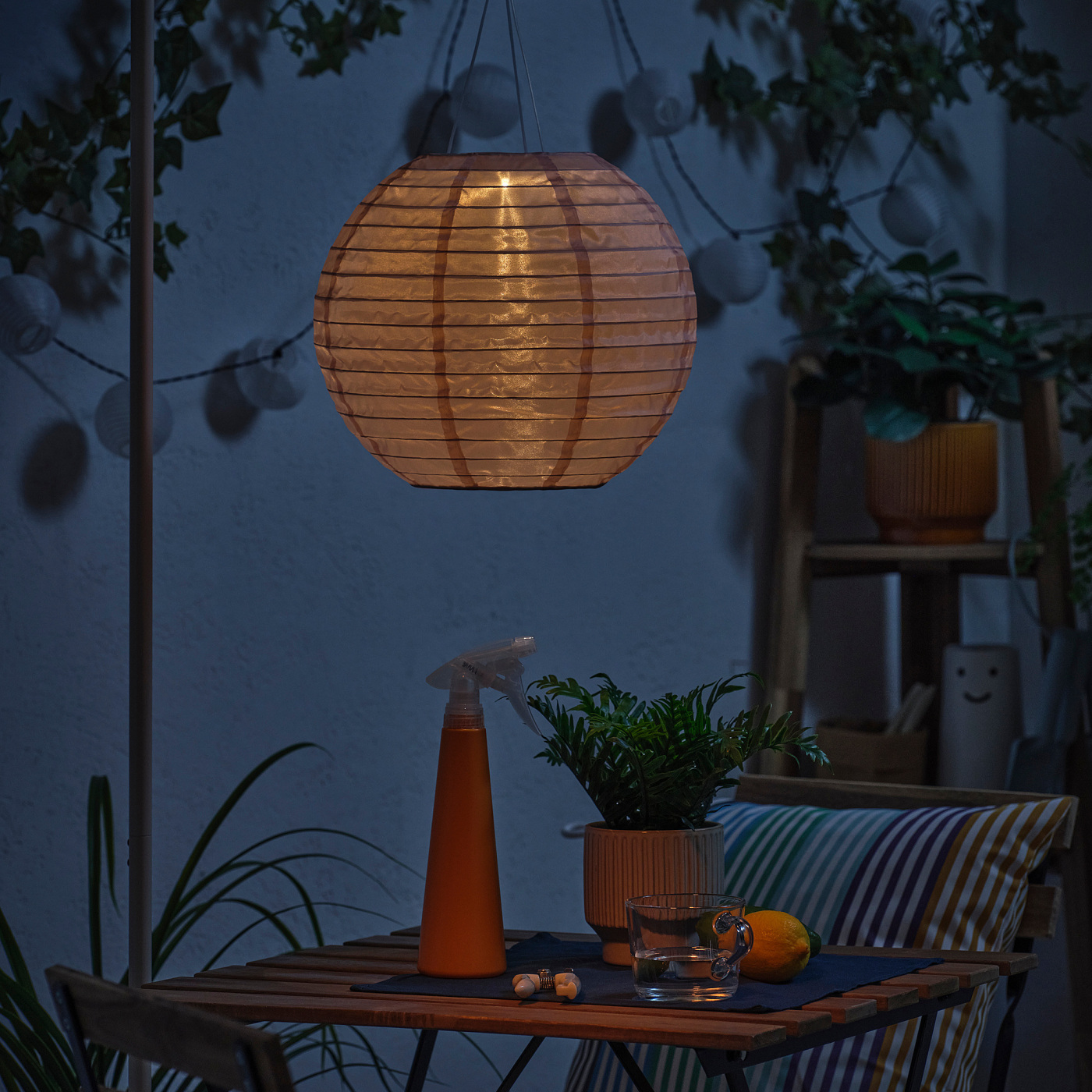 SOLVINDEN LED solar-powered pendant lamp outdoor globe/pink - IKEA
