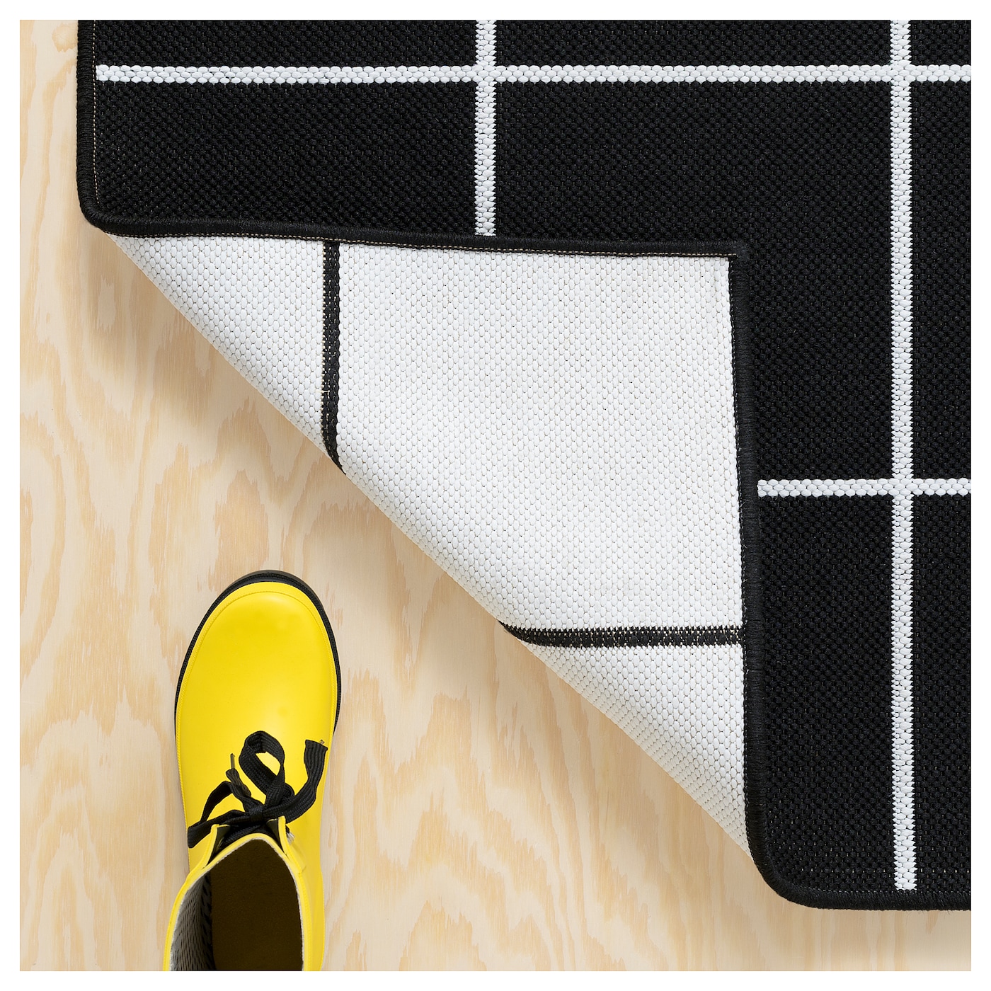 Ikea black and white outdoor rug discount