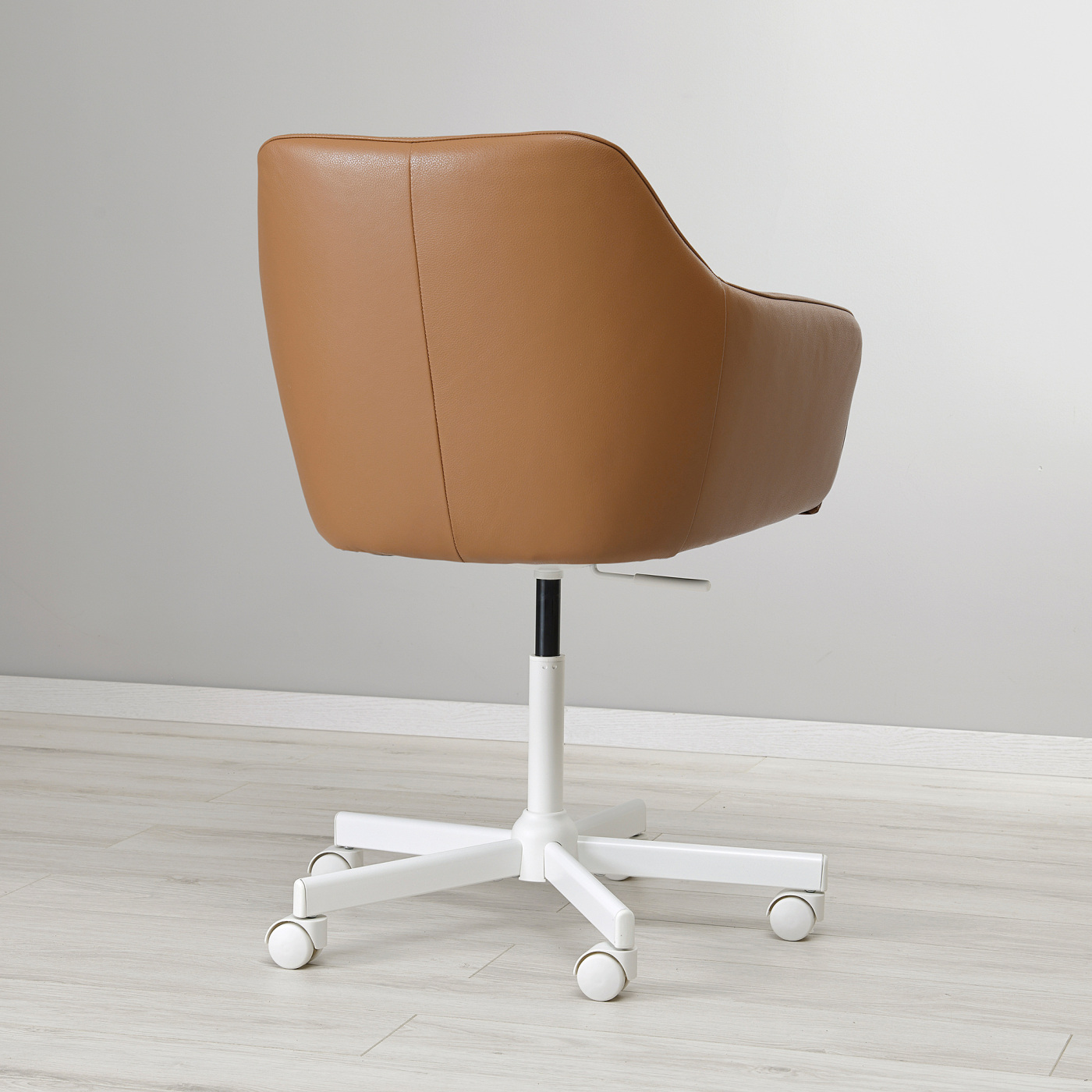 TOSSBERG / MALSKÄR swivel chair Grann light brown/white - IKEA