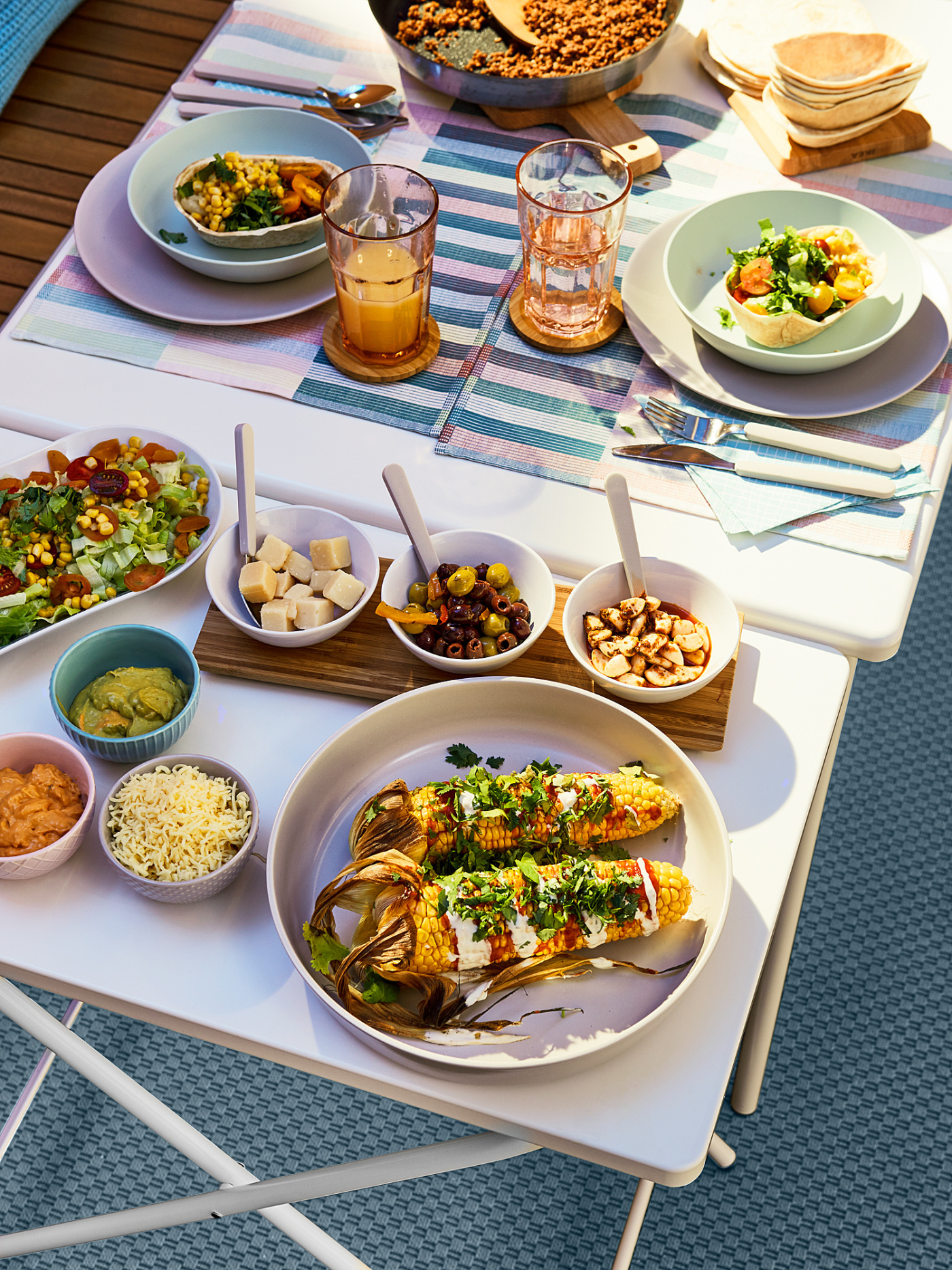 TYNGDLÖS tray with 3 bowls bamboo/white - IKEA