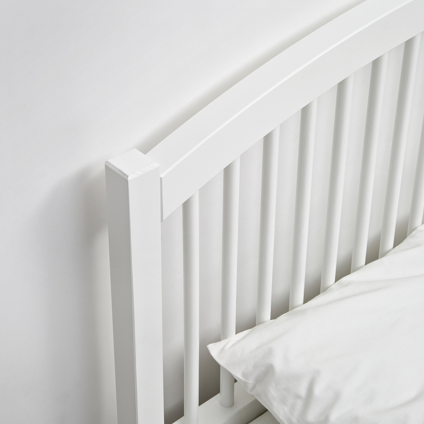 IKEA ティッセダール セミダブル ベッドフレーム 白 TYSSEDAL bed frame white/Luröy - IKEA