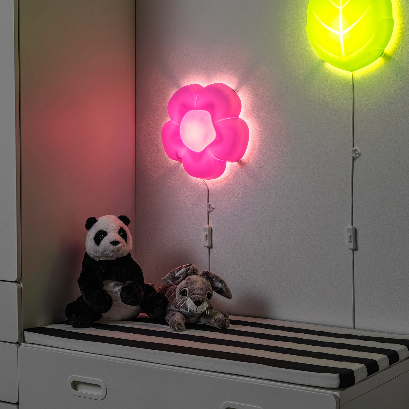 UPPLYST LED wall lamp flower lilac - IKEA