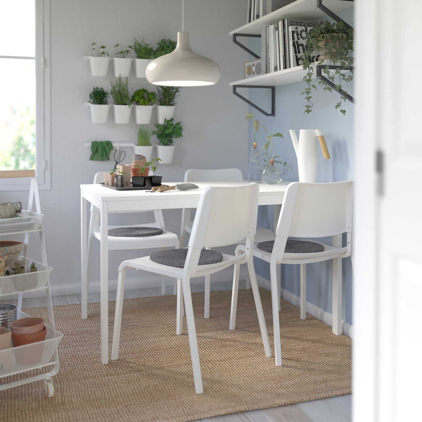 VANGSTA / TEODORES table and 4 chairs white/white - IKEA