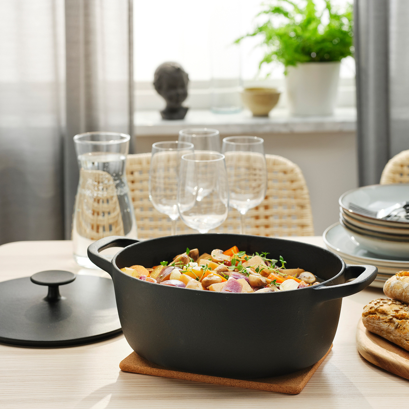 VARDAGEN casserole with lid enamelled cast iron matt/black - IKEA