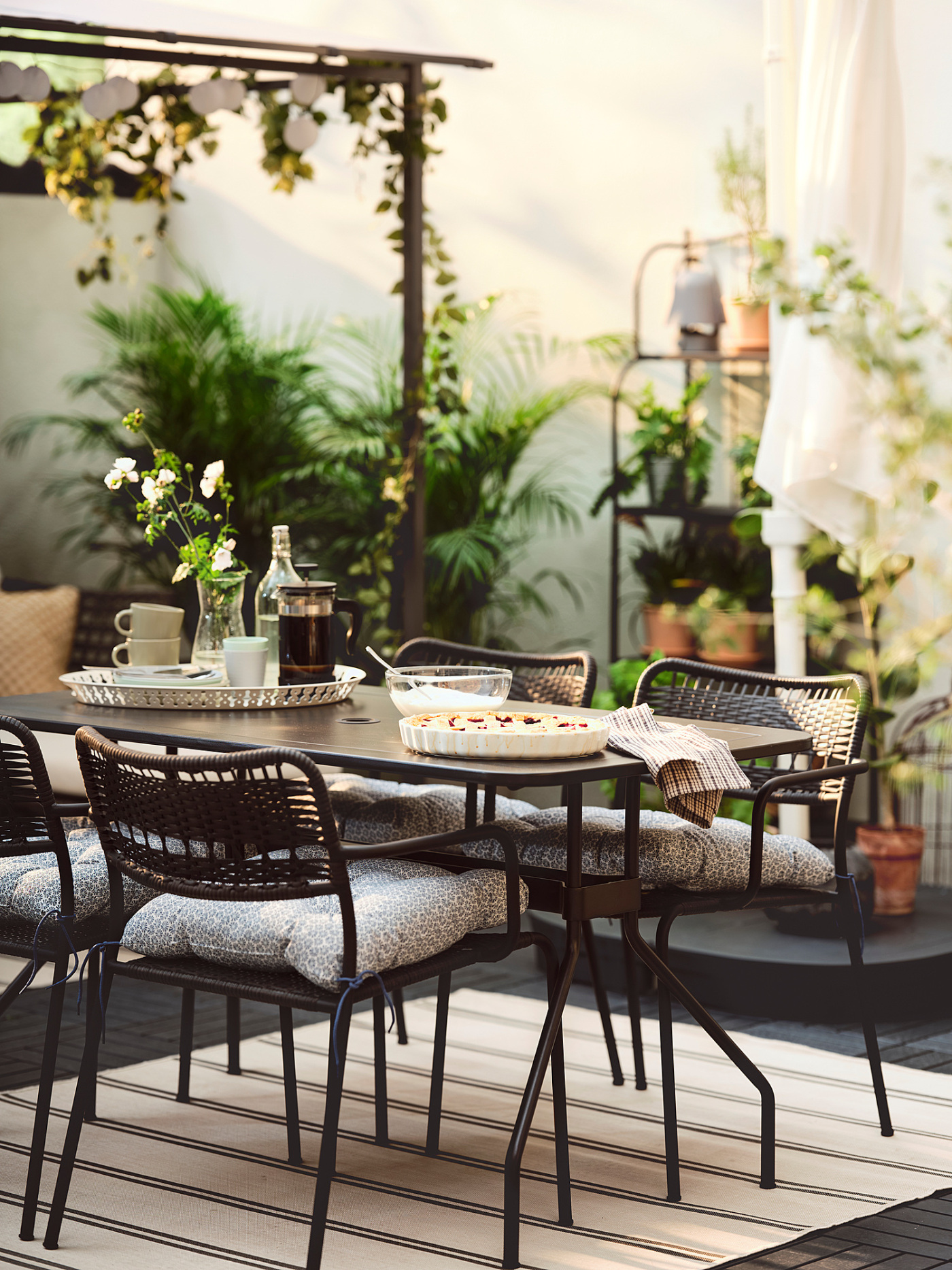 VIHOLMEN / LÄCKÖ table+4 chairs, outdoor dark grey/dark grey - IKEA