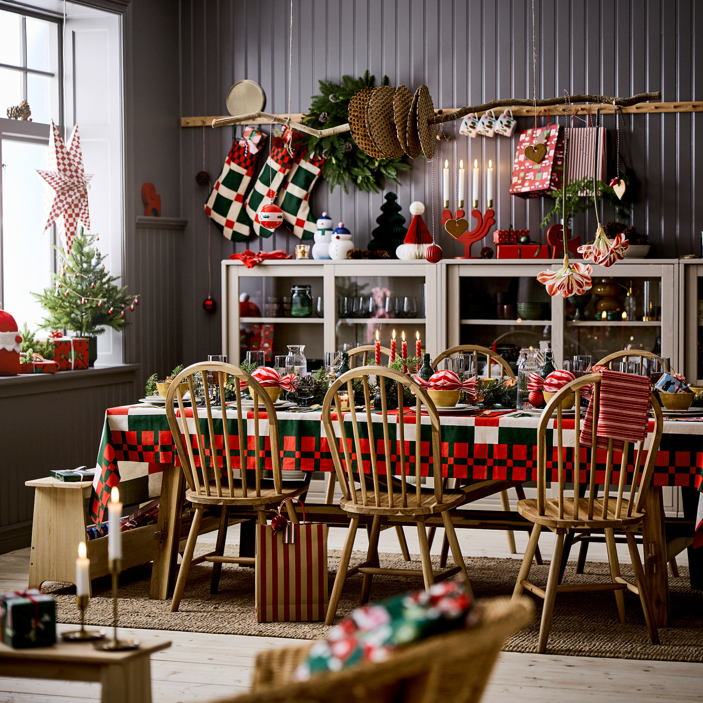 VINTERFINT tablecloth check pattern red/green - IKEA
