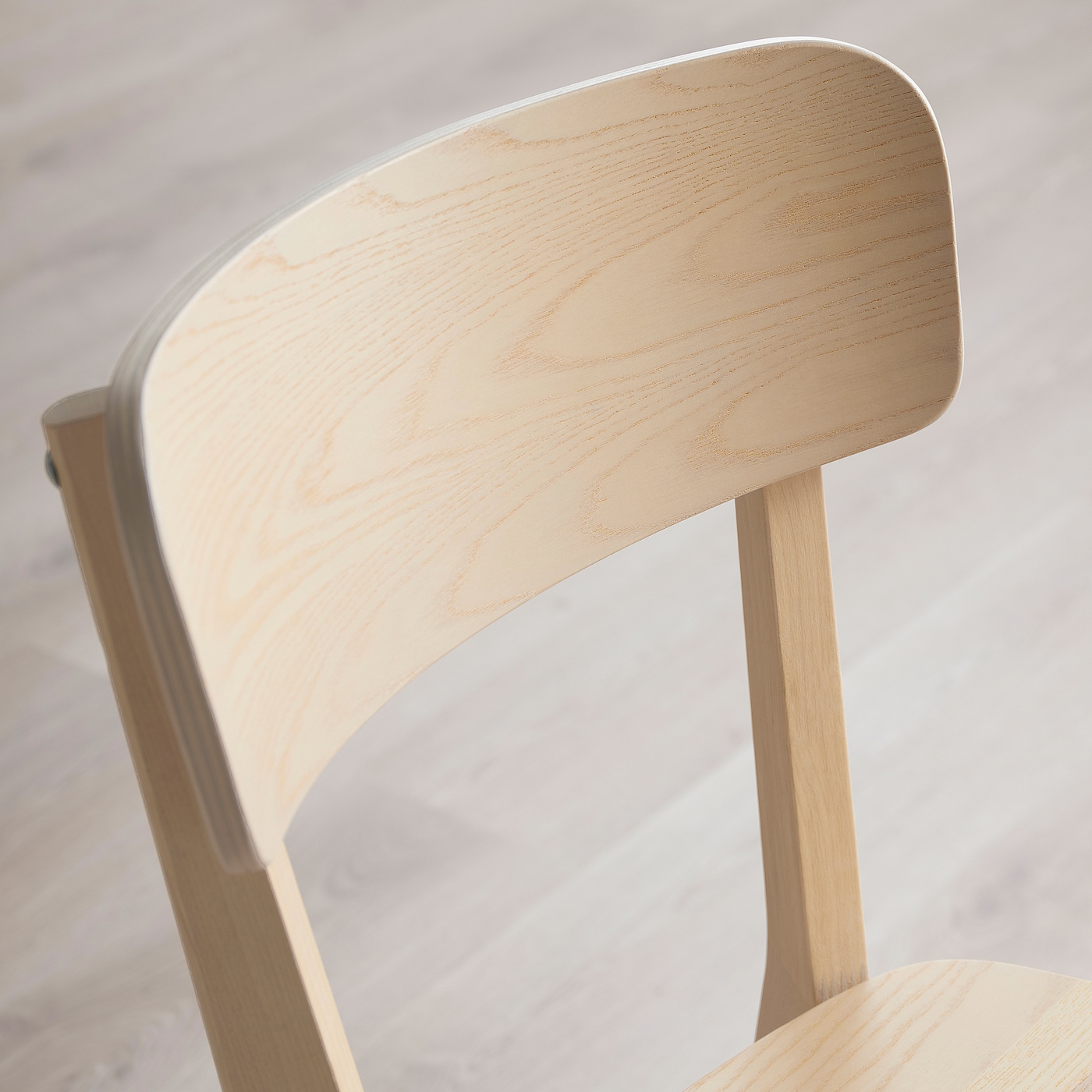 配送料込み IKEA YPPERLIG CHAIR 4脚スタッキング YPPERLIG / LISABO table and 4 chairs ash/ash - IKEA