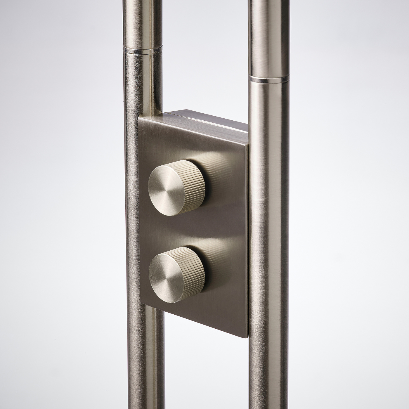 引取限定】IKEA トップ 間接照明 ISJACT 憧れの間接照明ライフが【IKEA