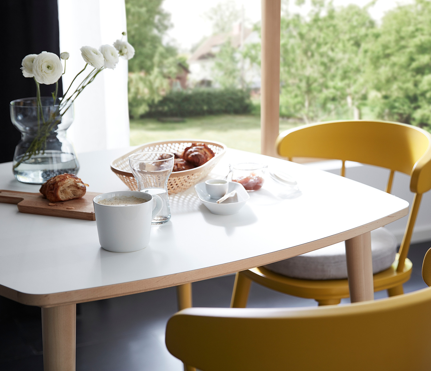 OMTÄNKSAM 沃姆安克萨姆桌子白色/桦木- IKEA